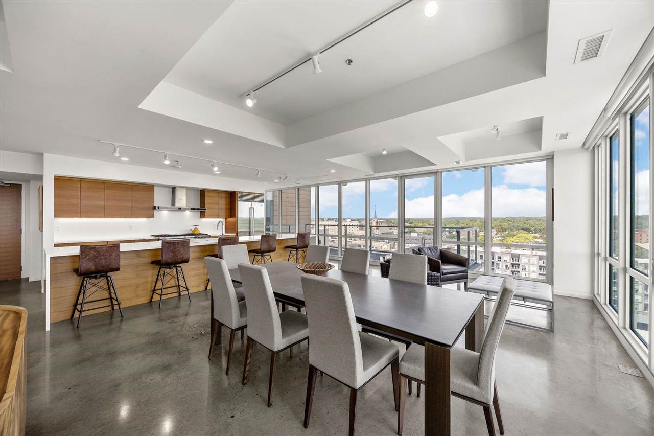 404 E College St Unit: No. 1101 + 1102