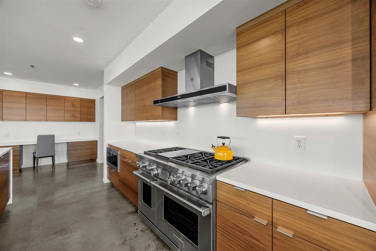 404 E College St Unit: No. 1101 + 1102