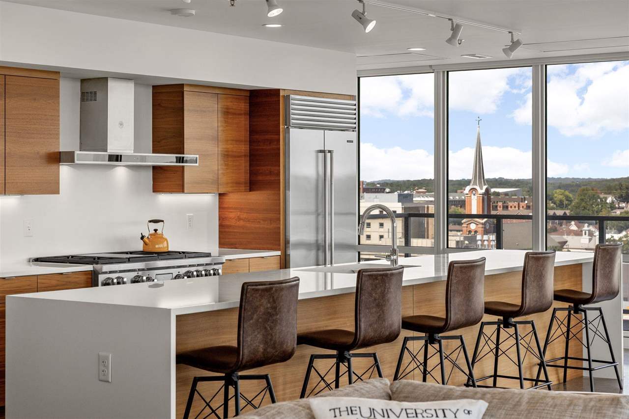 404 E College St Unit: No. 1101 + 1102