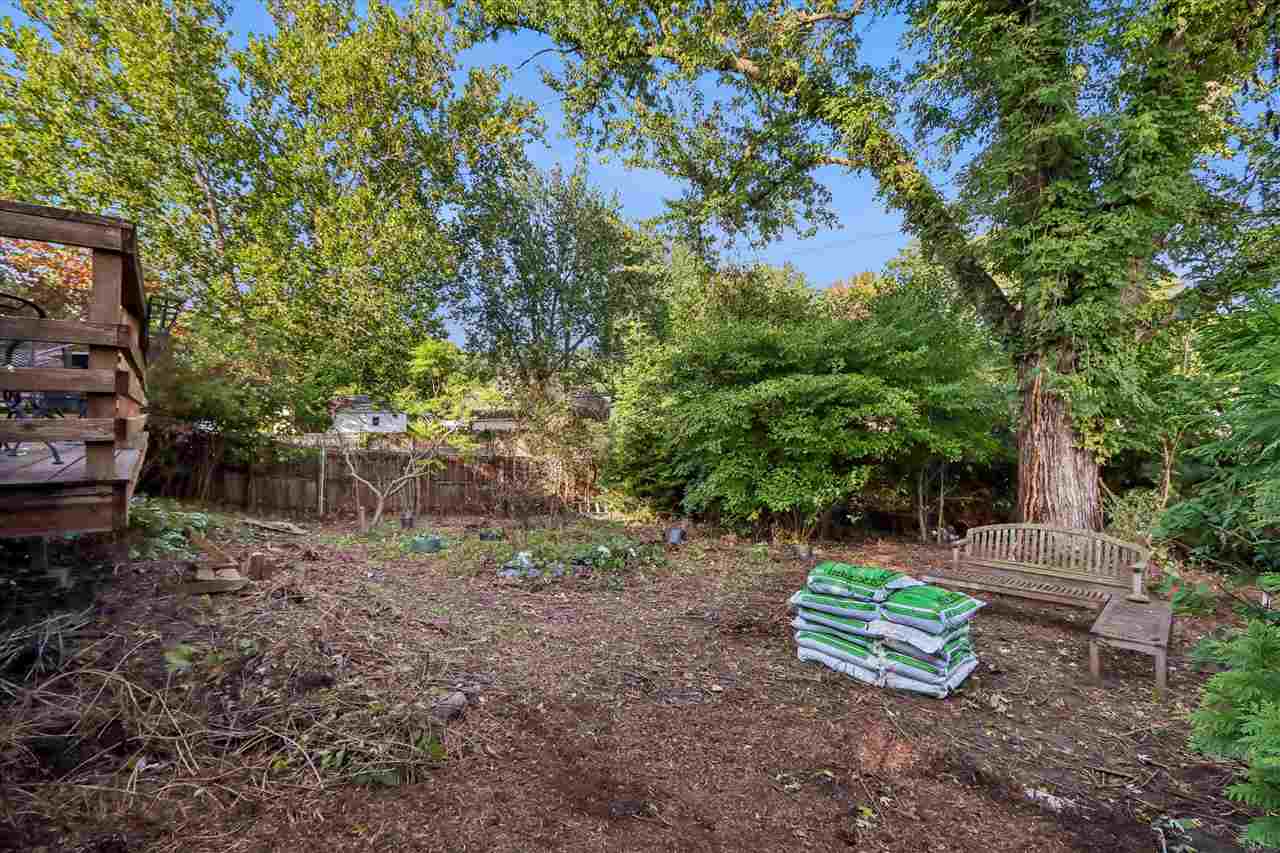 705 9th Ave