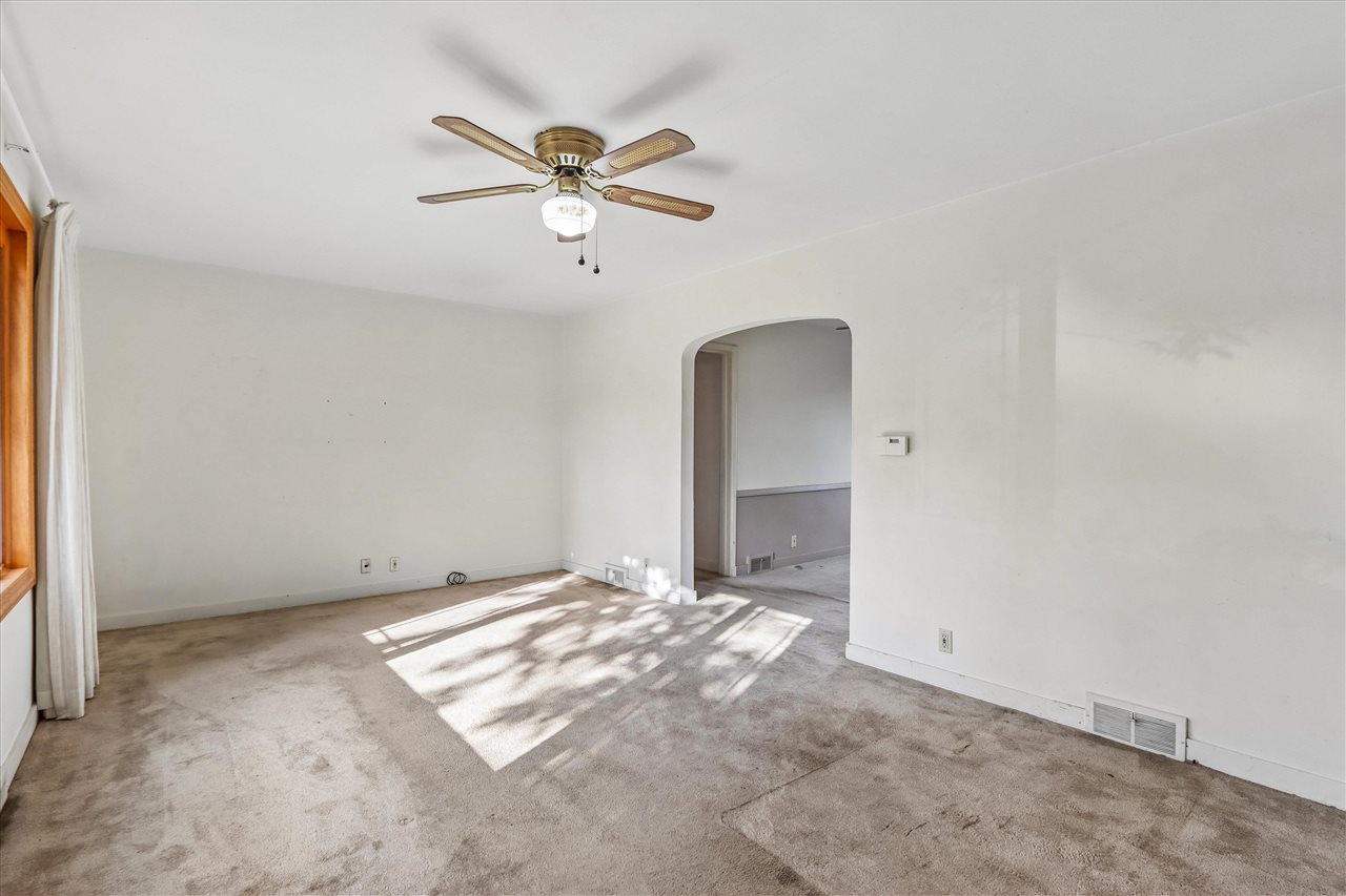 705 9th Ave