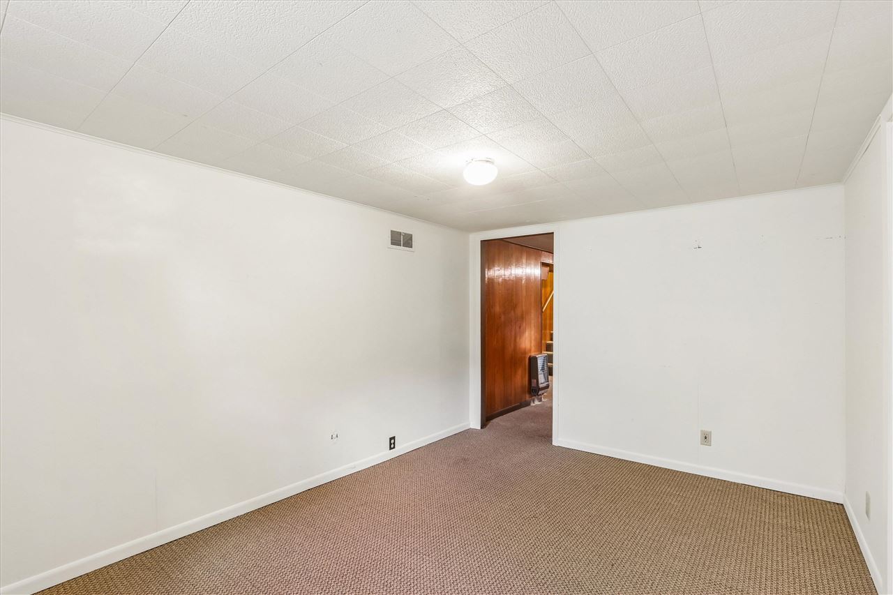 705 9th Ave