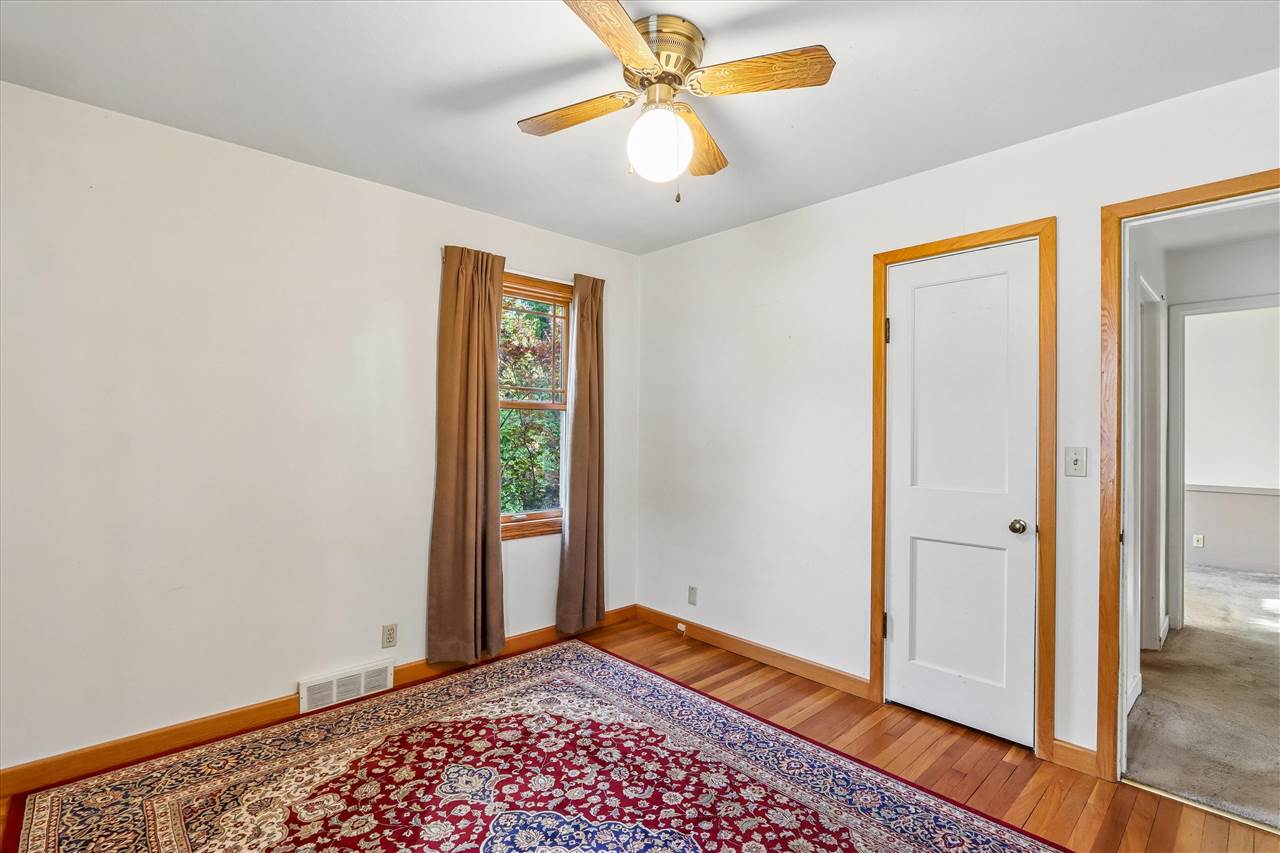 705 9th Ave