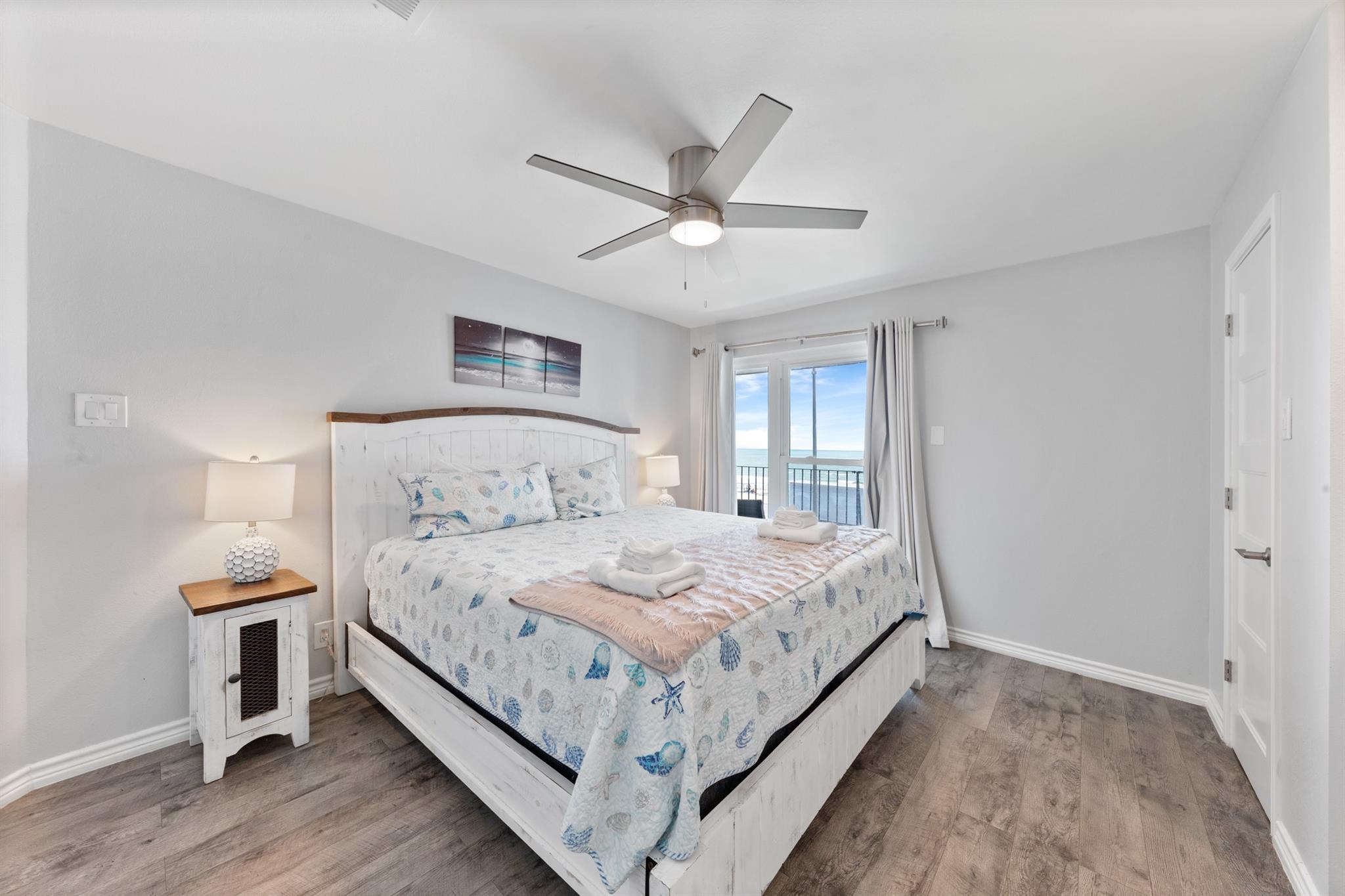 7600 Seawall Blvd # 214