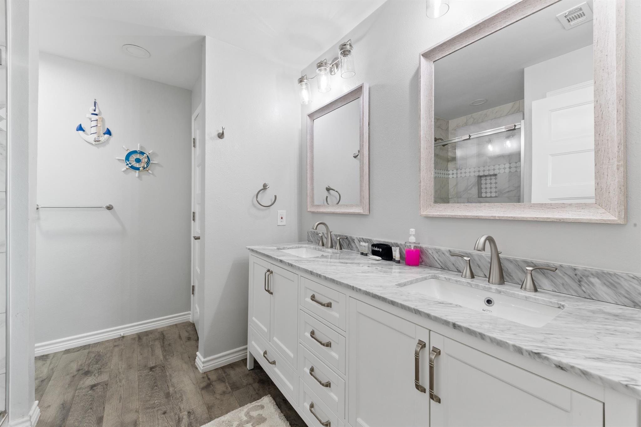 7600 Seawall Blvd # 214