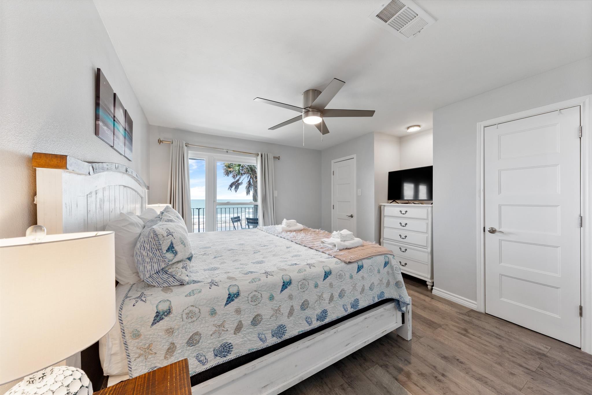 7600 Seawall Blvd # 214