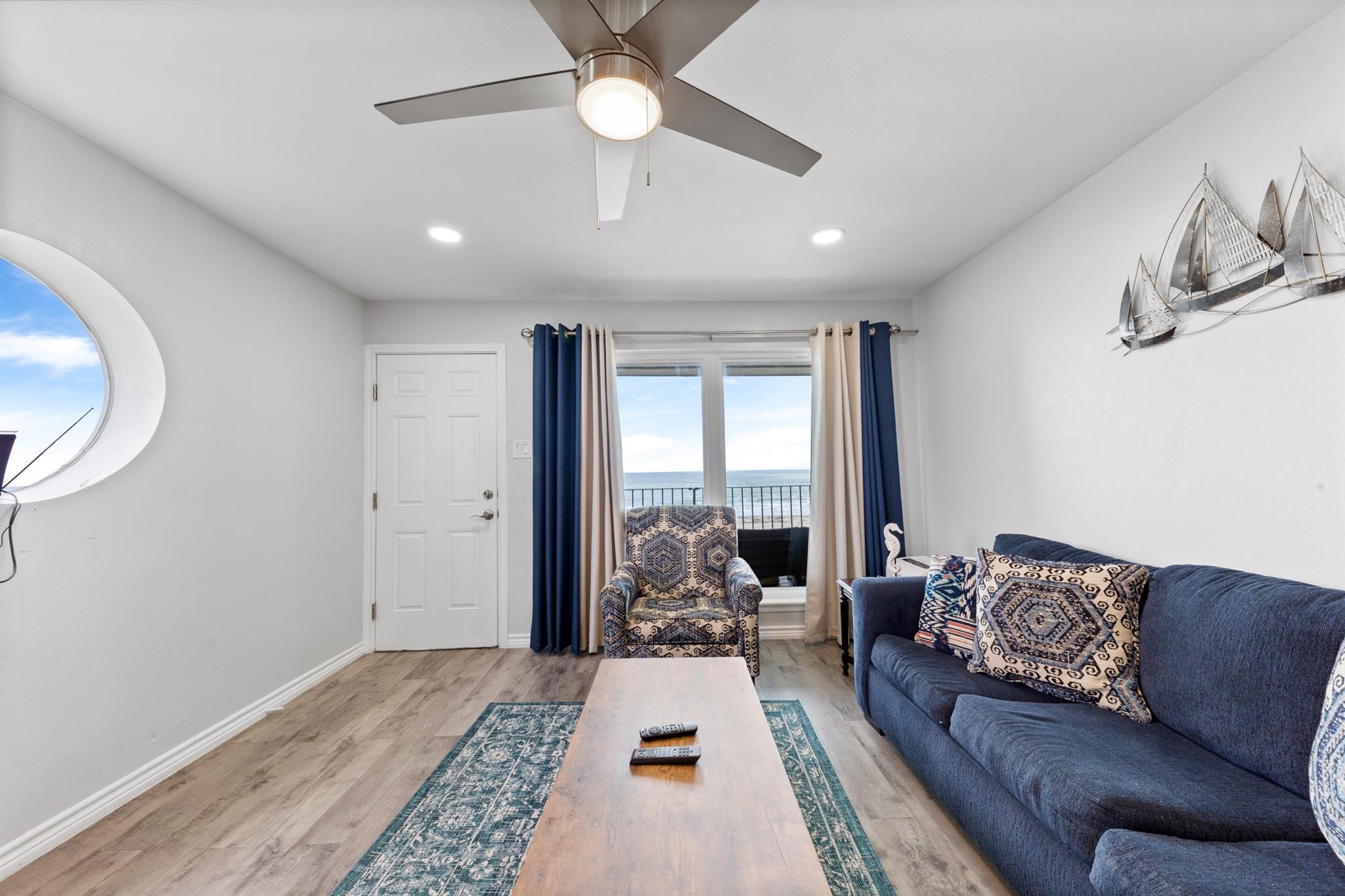 7600 Seawall Blvd # 214