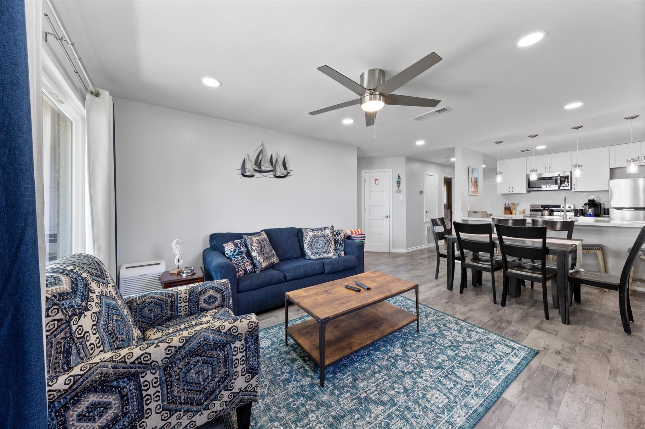 7600 Seawall Blvd # 214