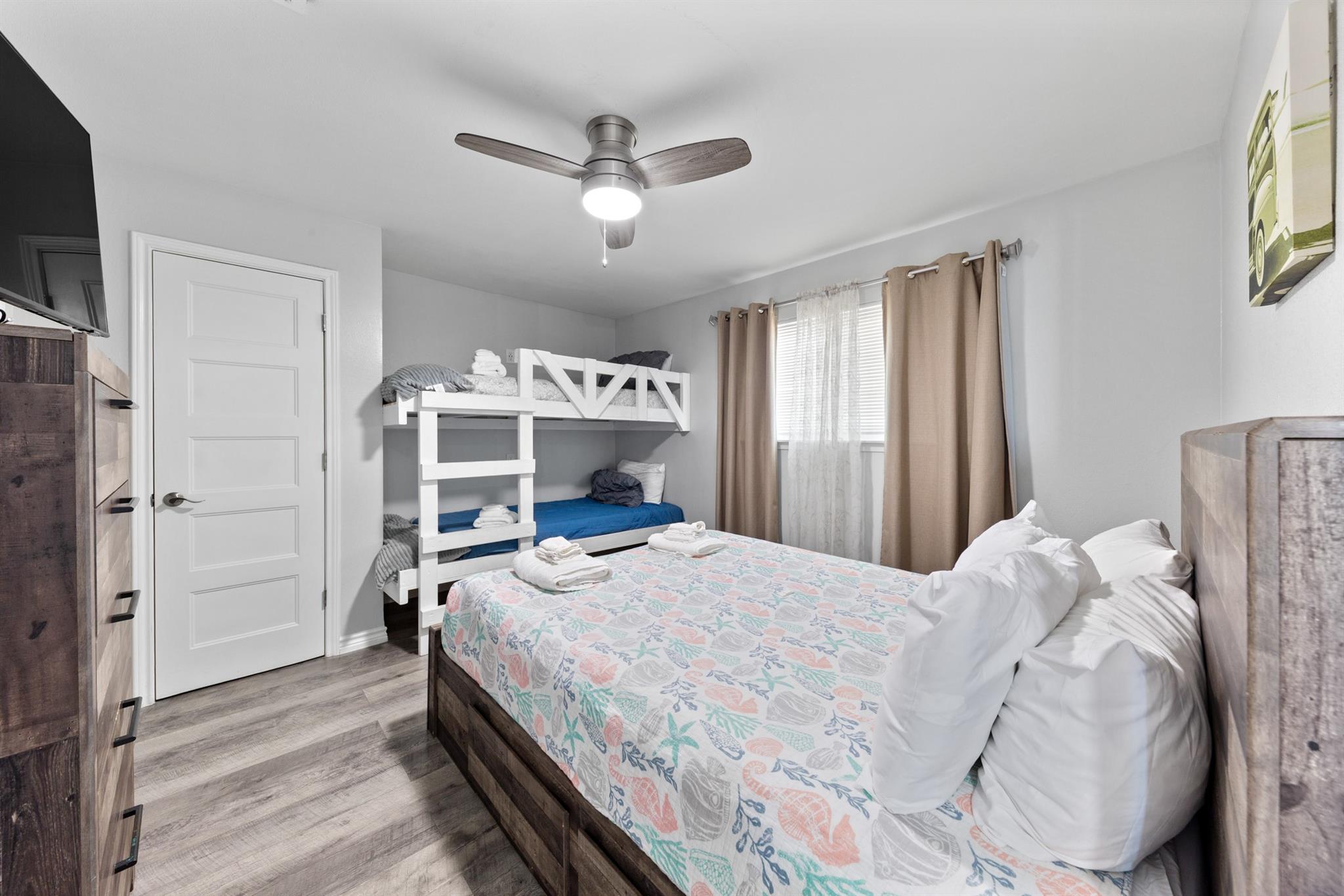7600 Seawall Blvd # 214