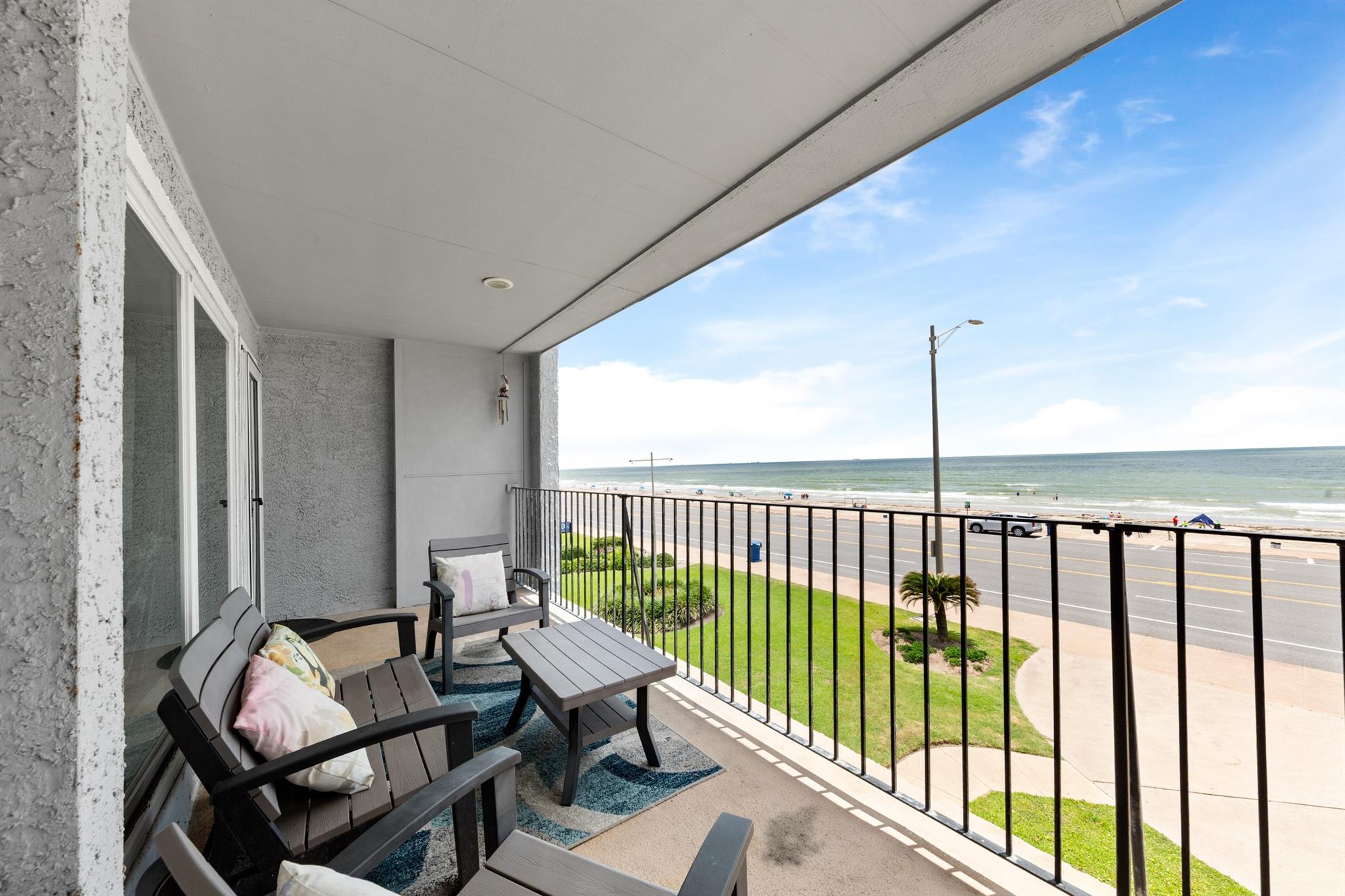 7600 Seawall Blvd # 214