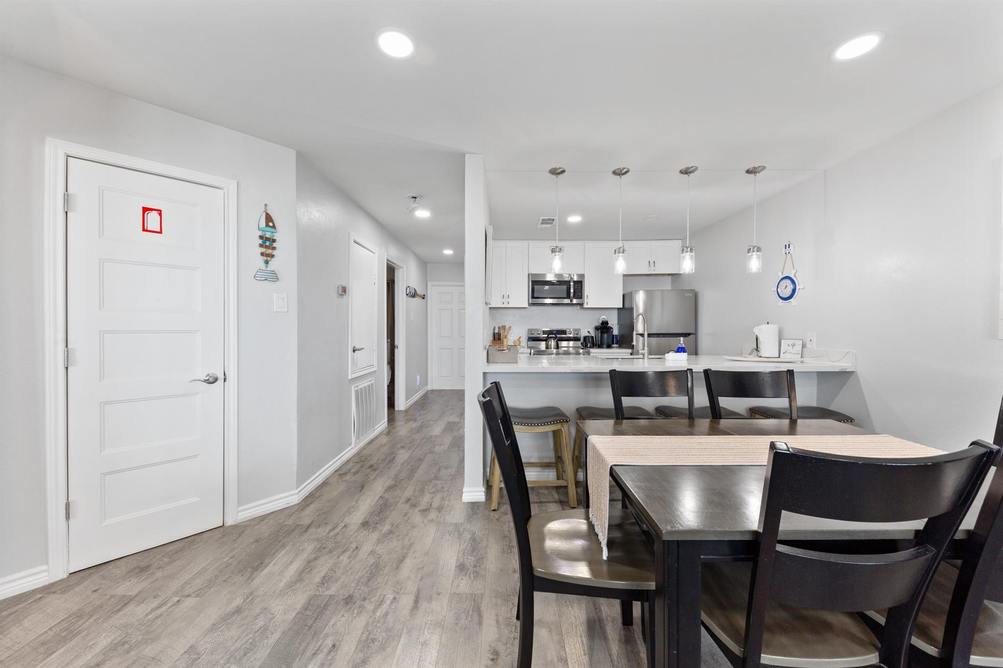 7600 Seawall Blvd # 214