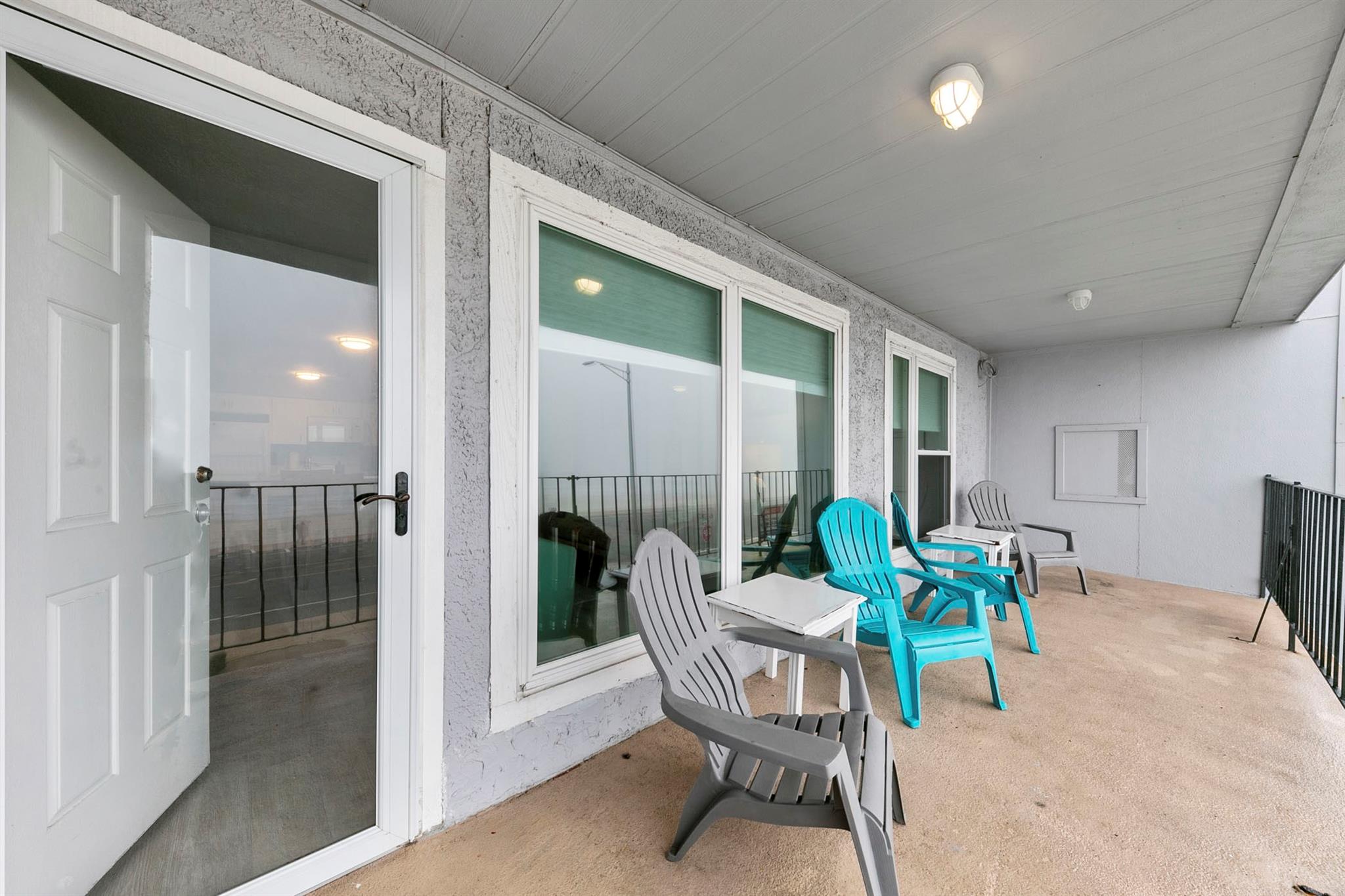 7600 Seawall Blvd # 202