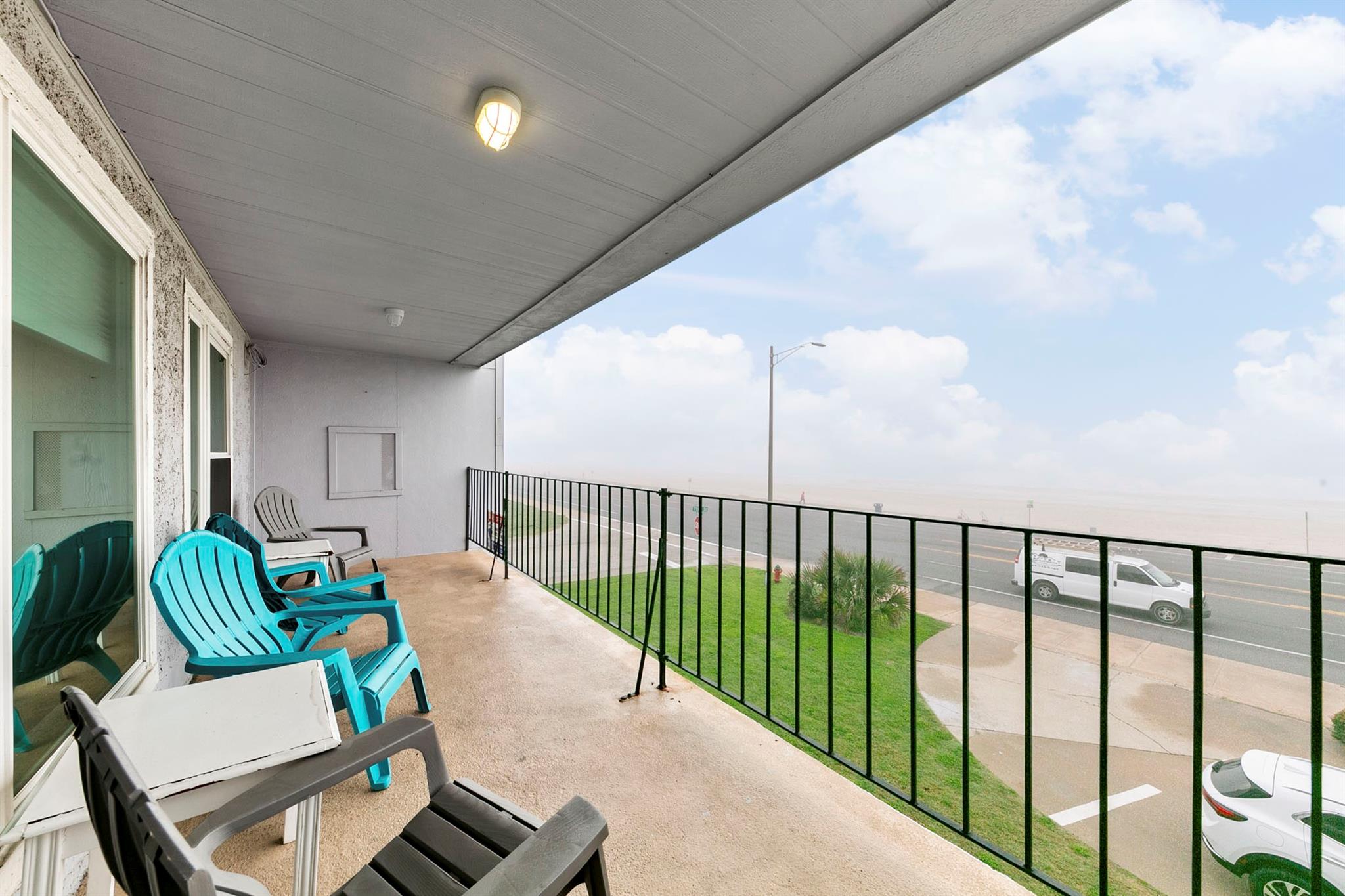 7600 Seawall Blvd # 202