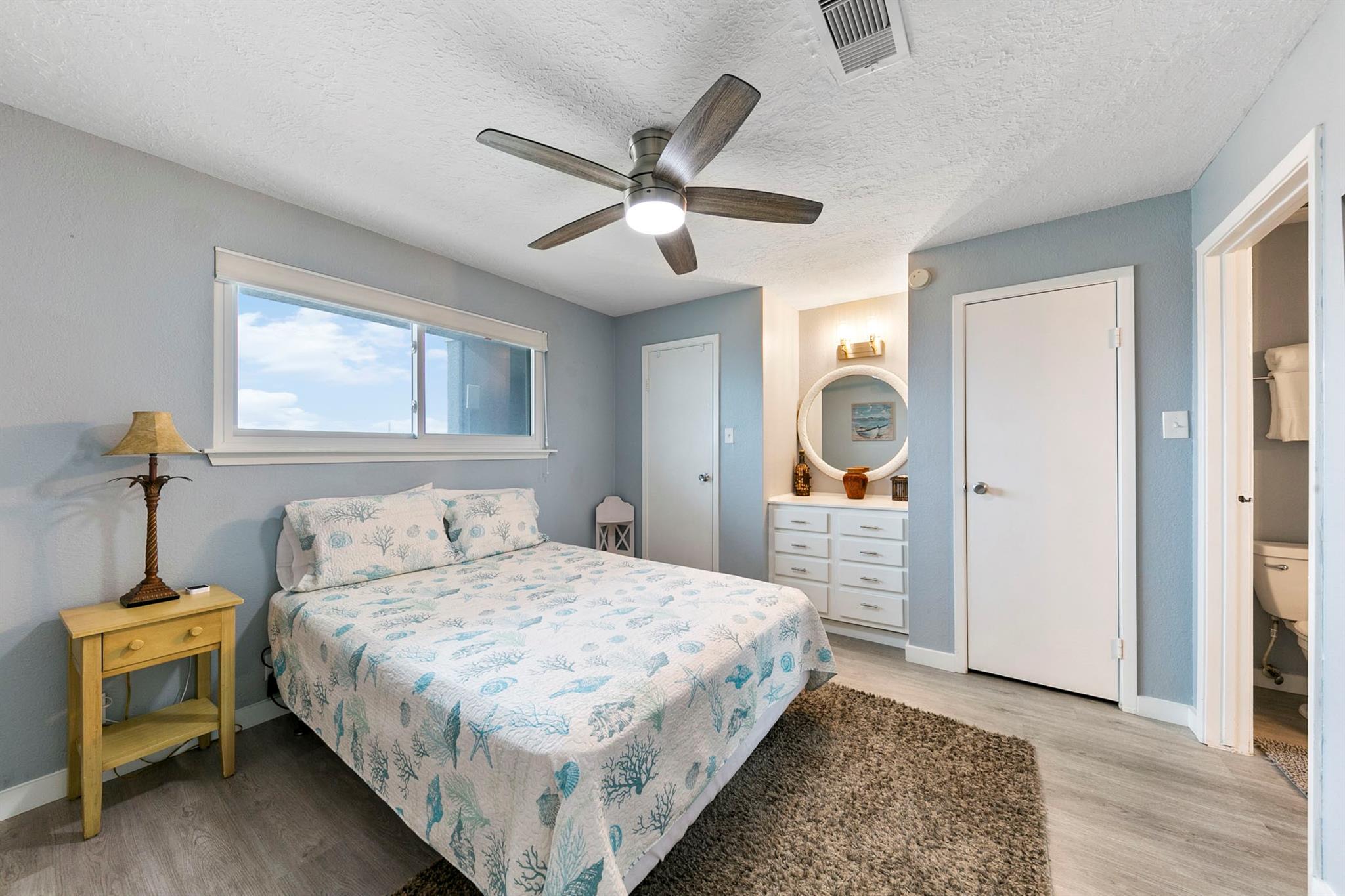 7600 Seawall Blvd # 202