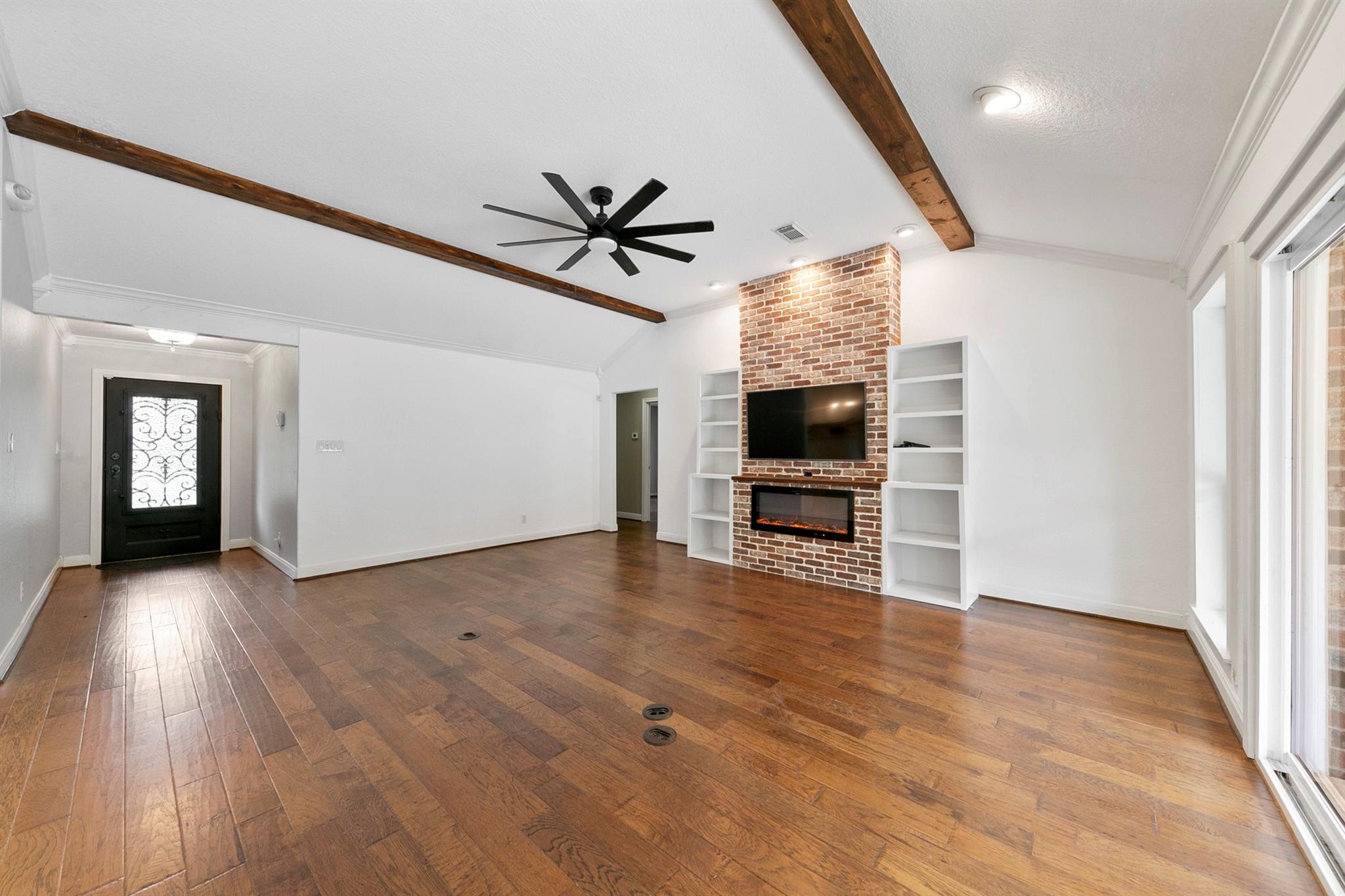 3430 W Meadow Lane