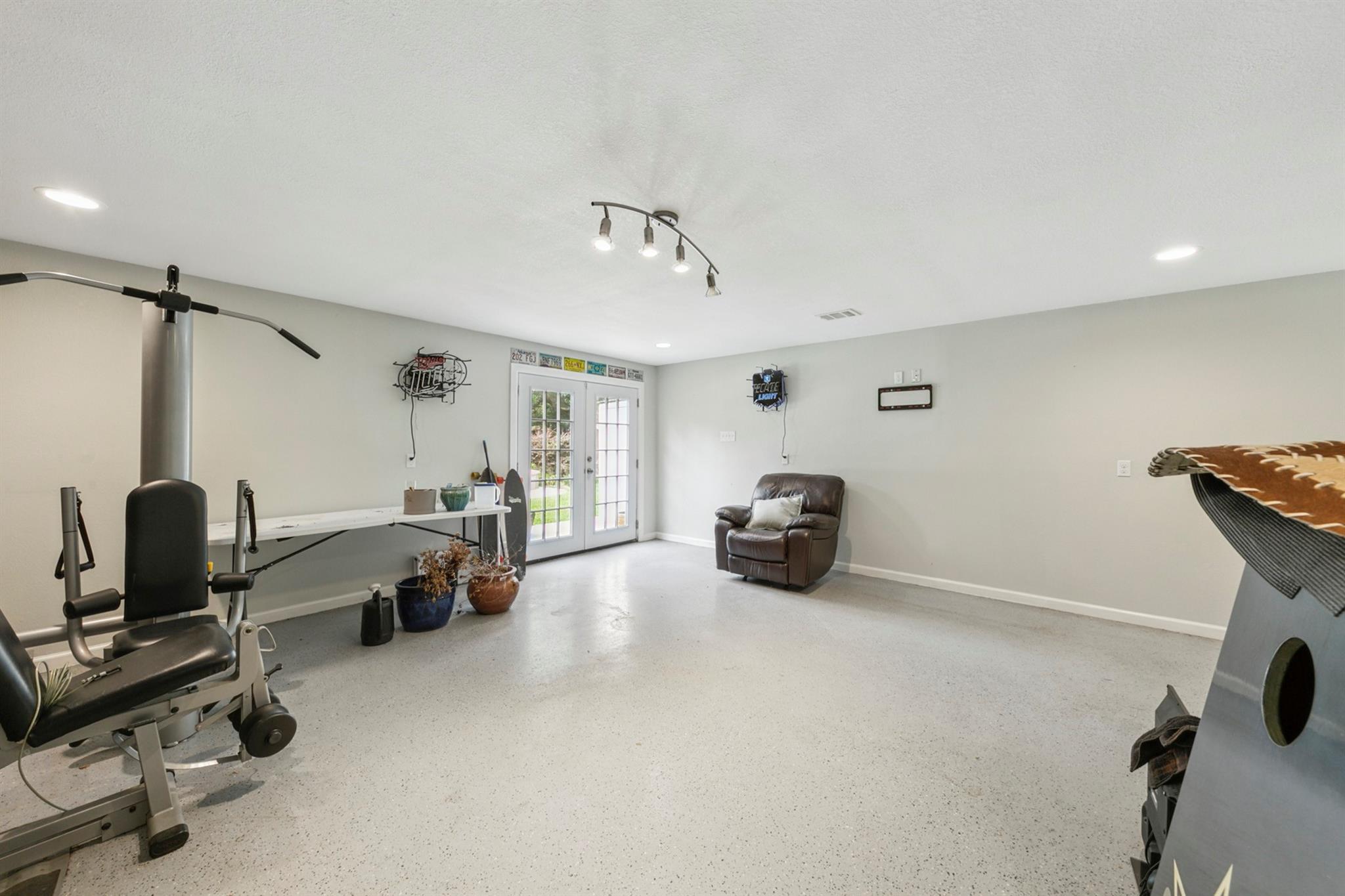 3430 W Meadow Lane