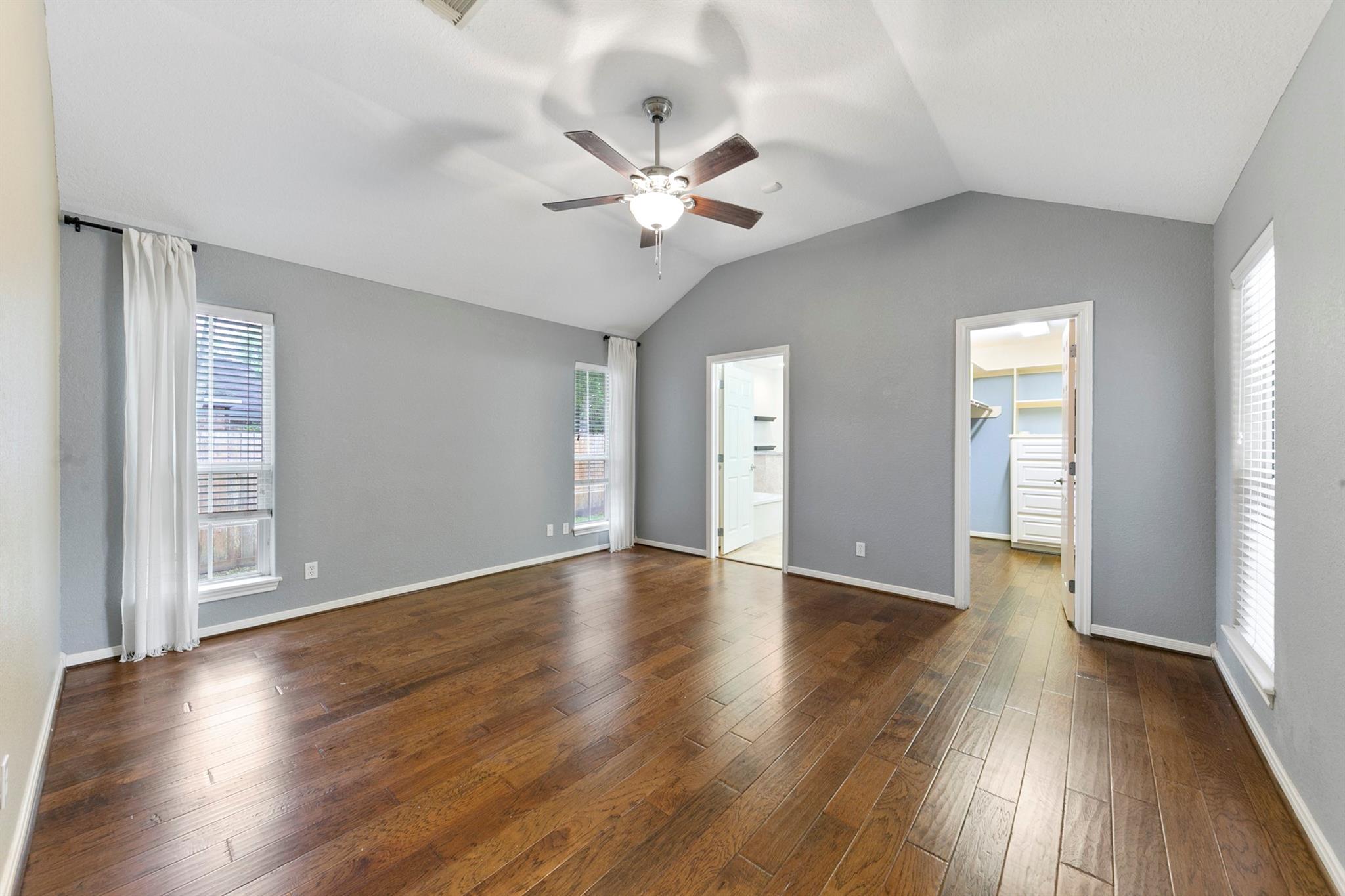 3430 W Meadow Lane