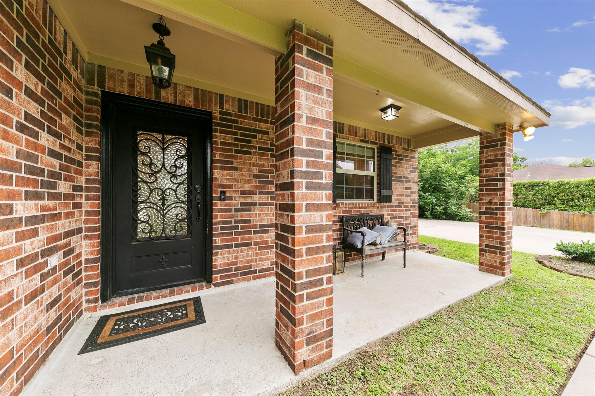 3430 W Meadow Lane