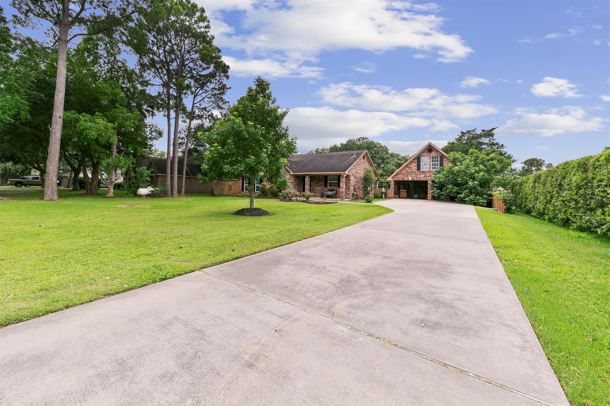 3430 W Meadow Lane