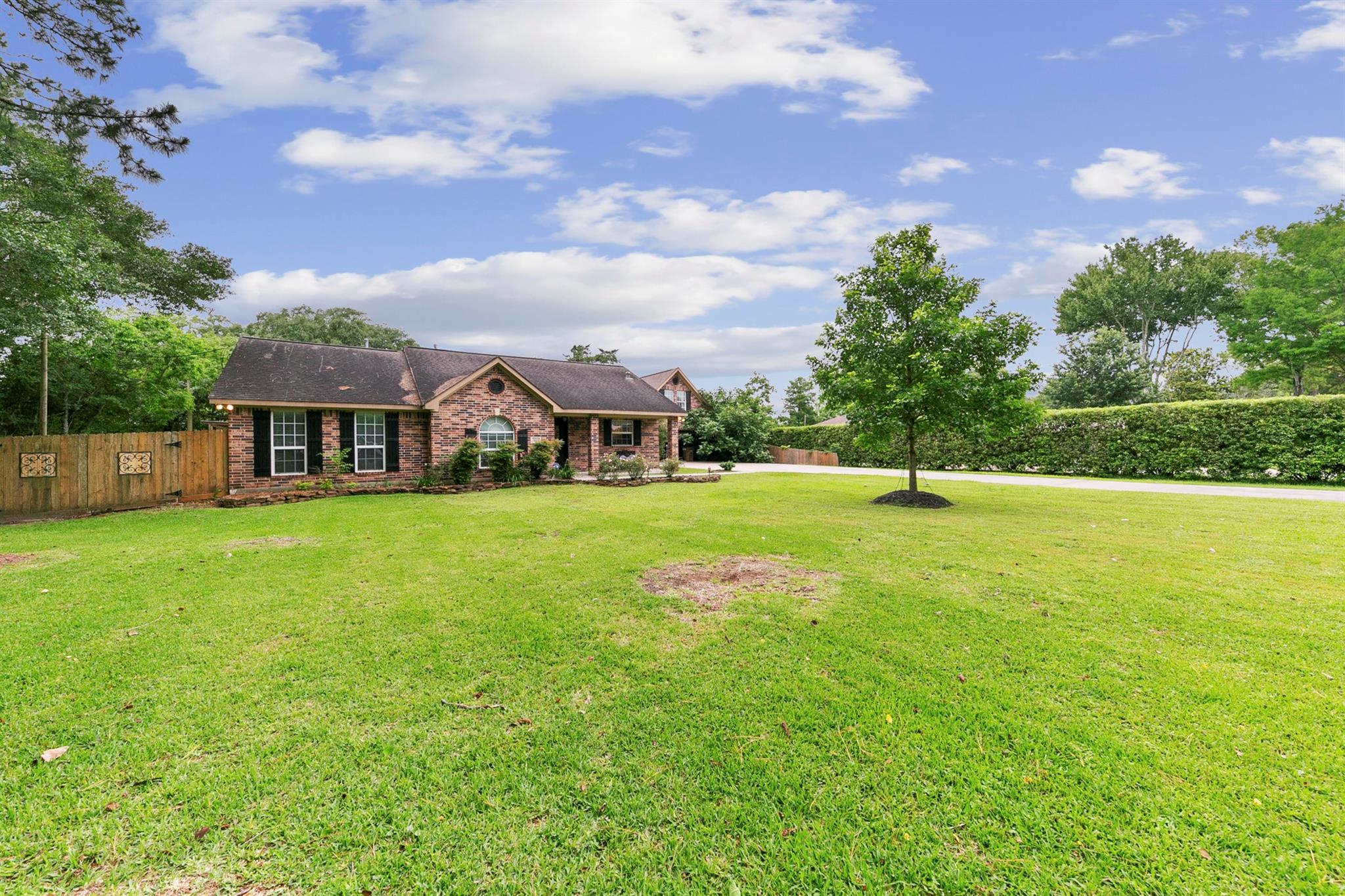 3430 W Meadow Lane