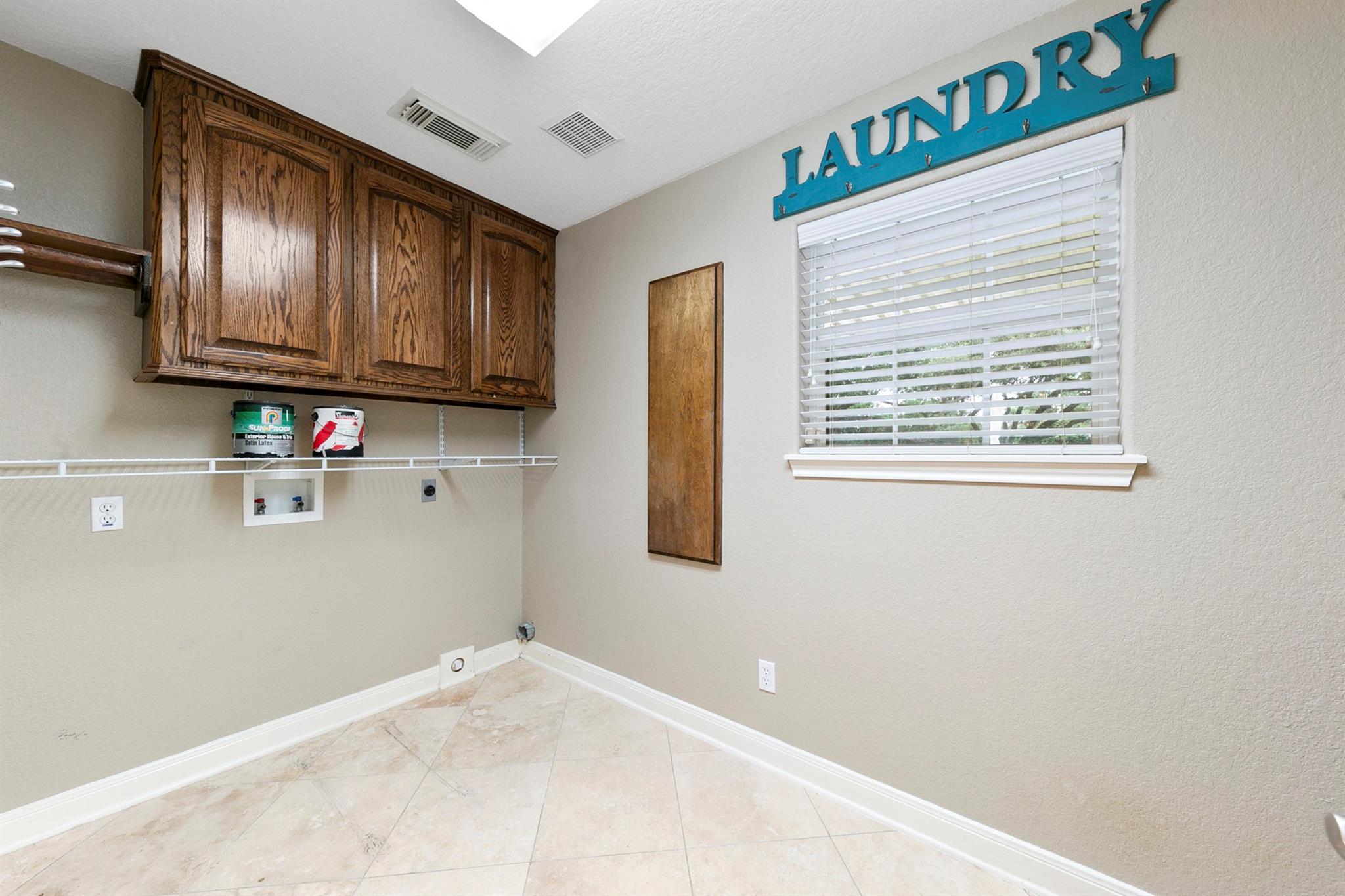 3430 W Meadow Lane