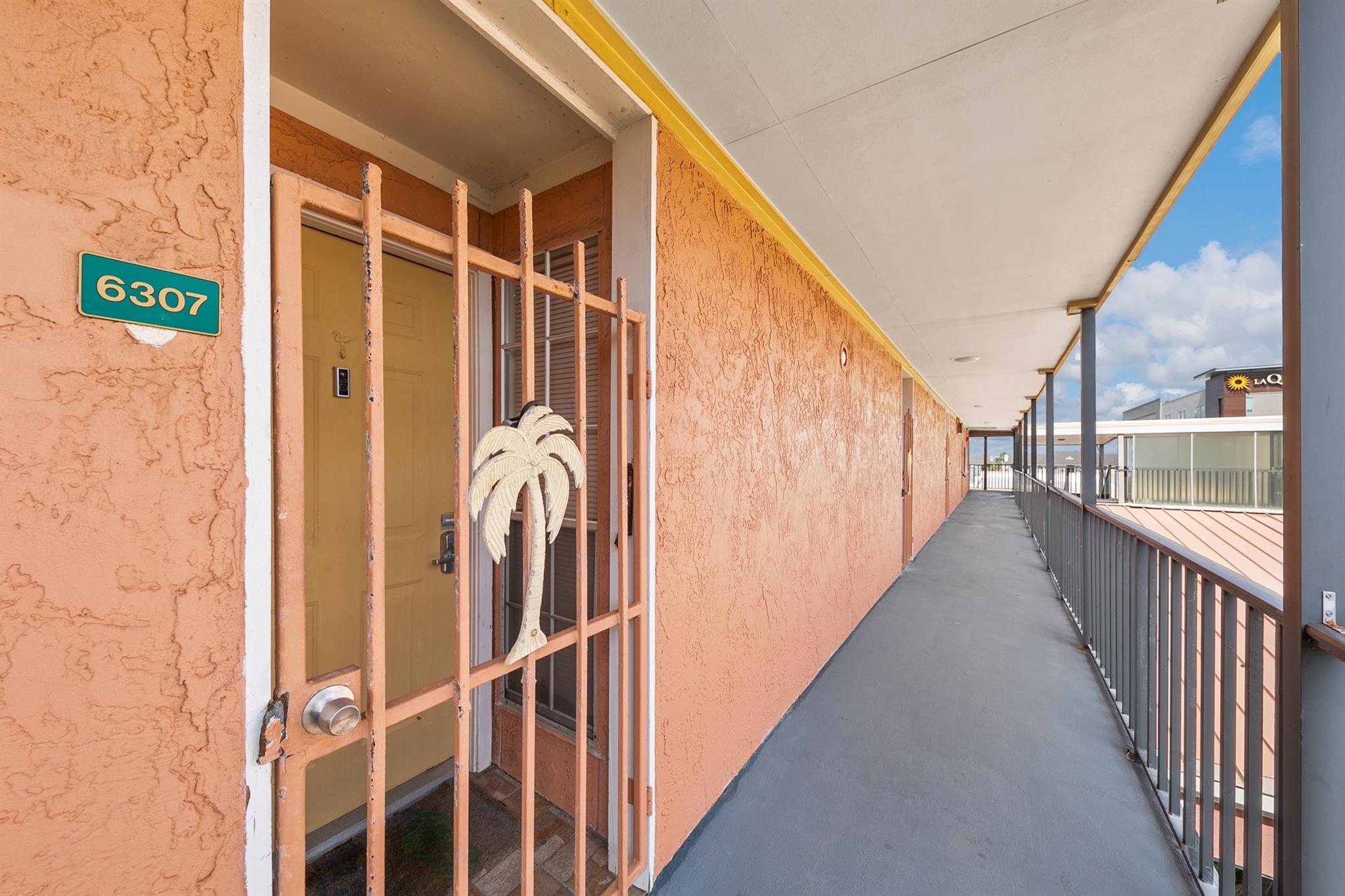 6300 Seawall Boulevard # 6307