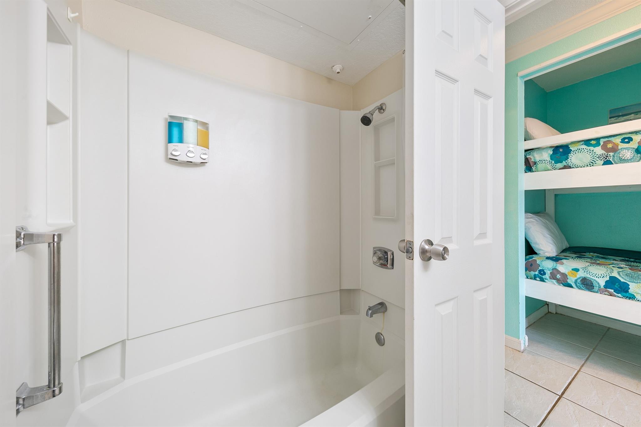 6300 Seawall Boulevard # 6307