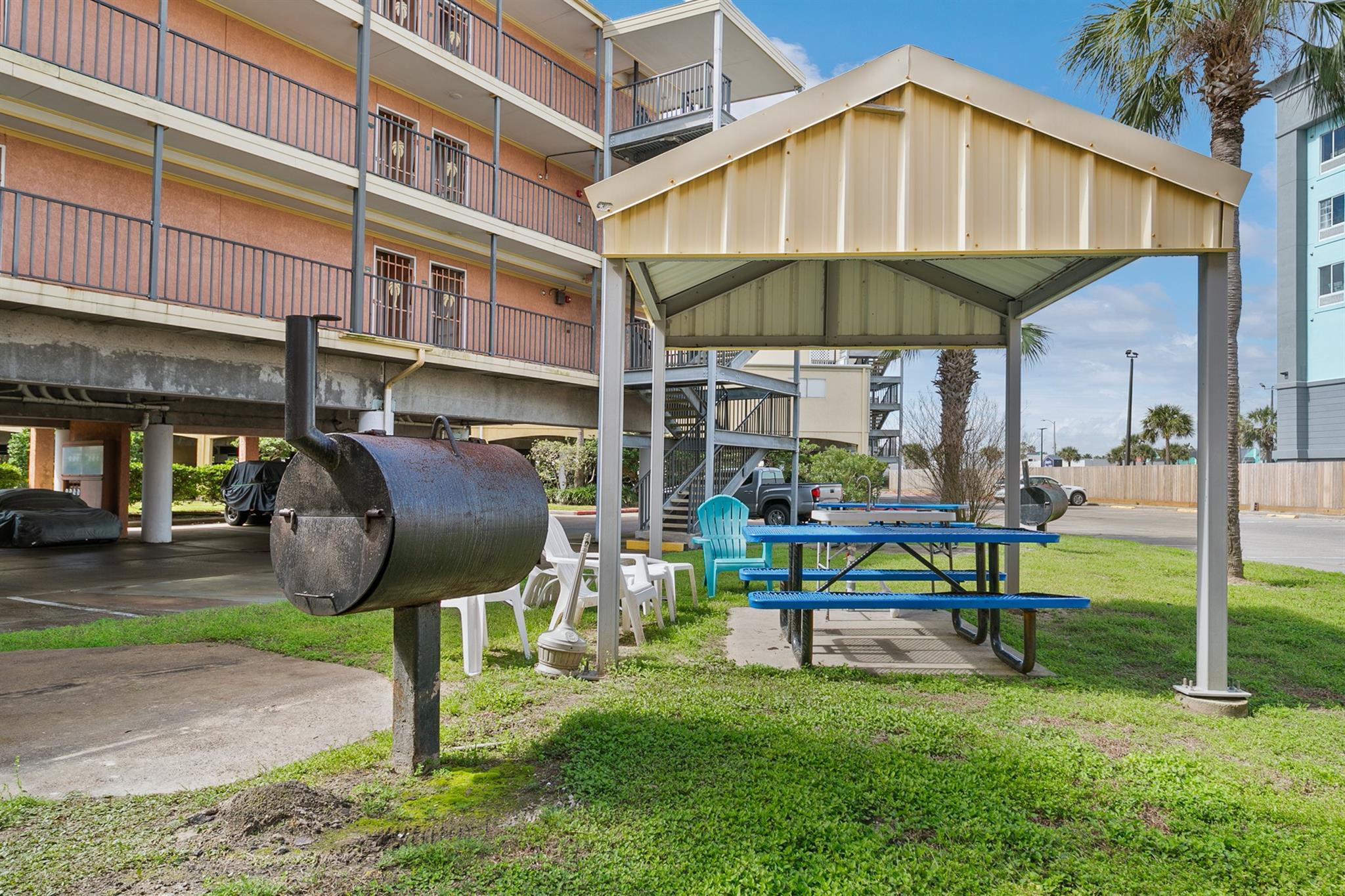 6300 Seawall Boulevard # 6307
