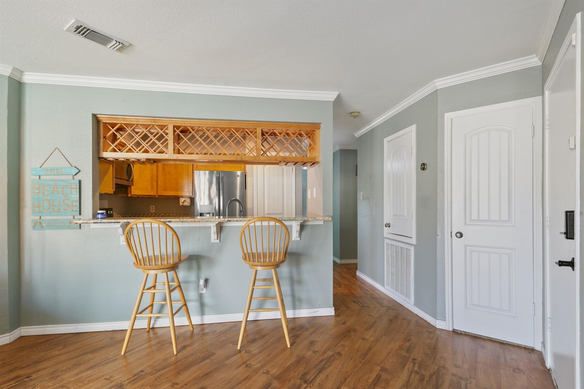 7312 Seawall Boulevard # 208