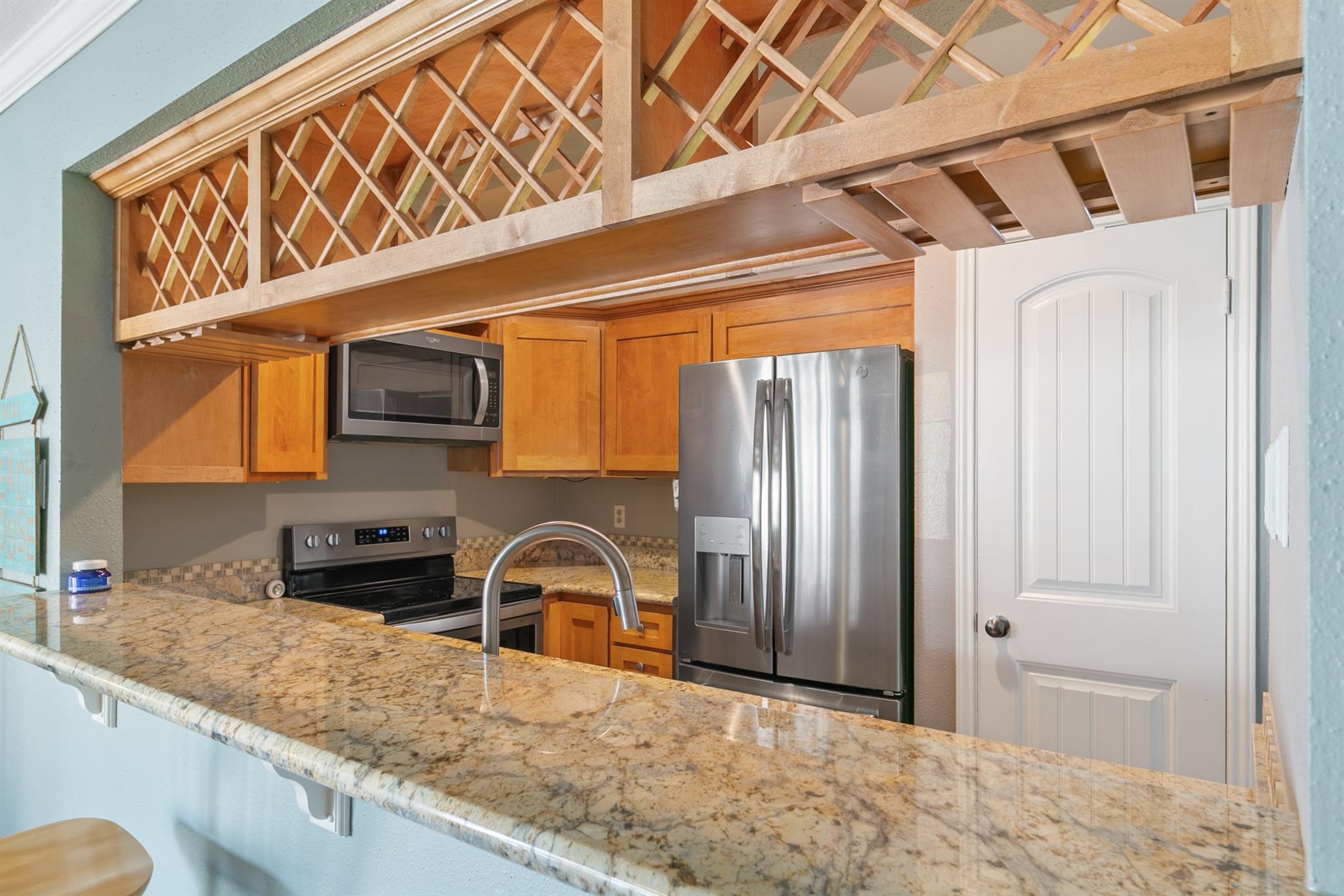7312 Seawall Boulevard # 208