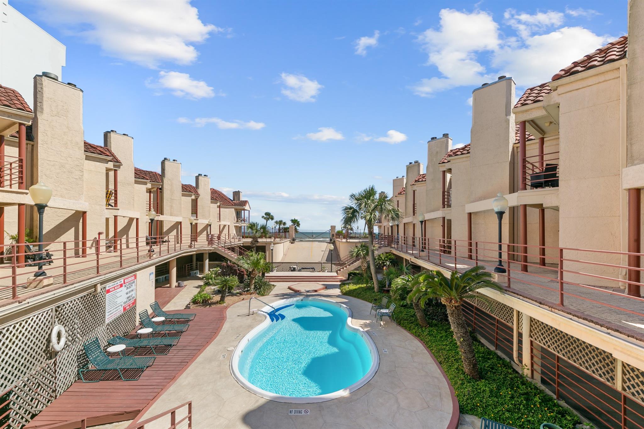 7312 Seawall Boulevard # 208