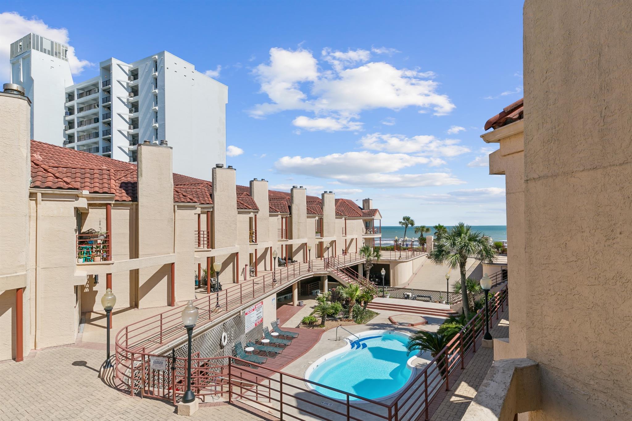 7312 Seawall Boulevard # 208
