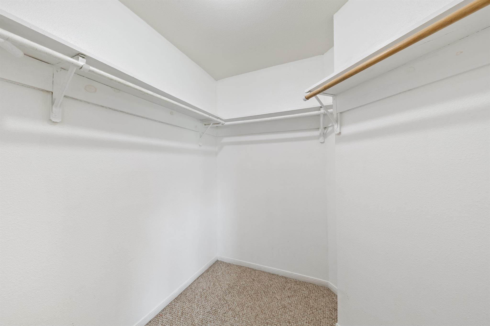 7312 Seawall Boulevard # 208