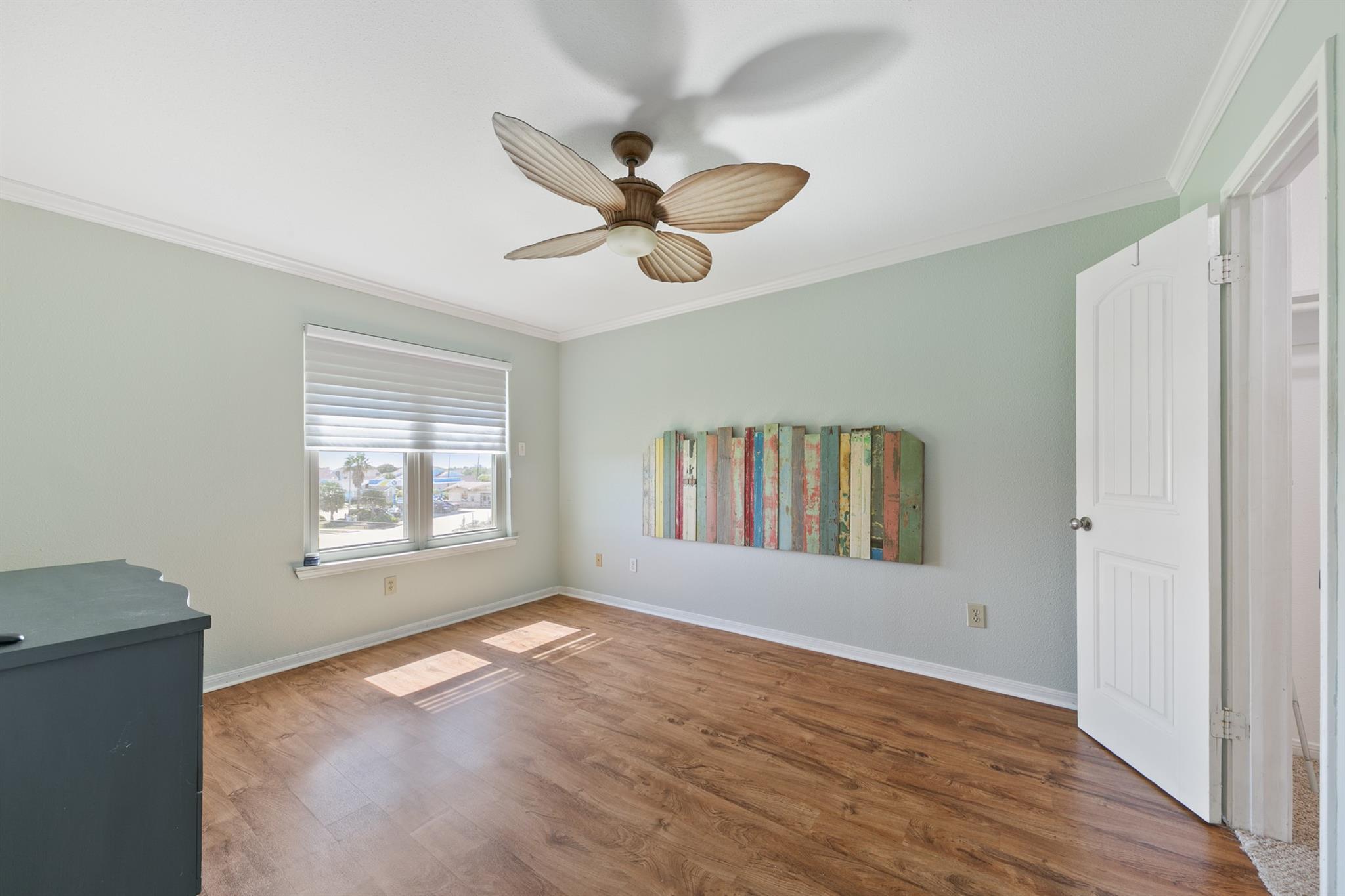 7312 Seawall Boulevard # 208