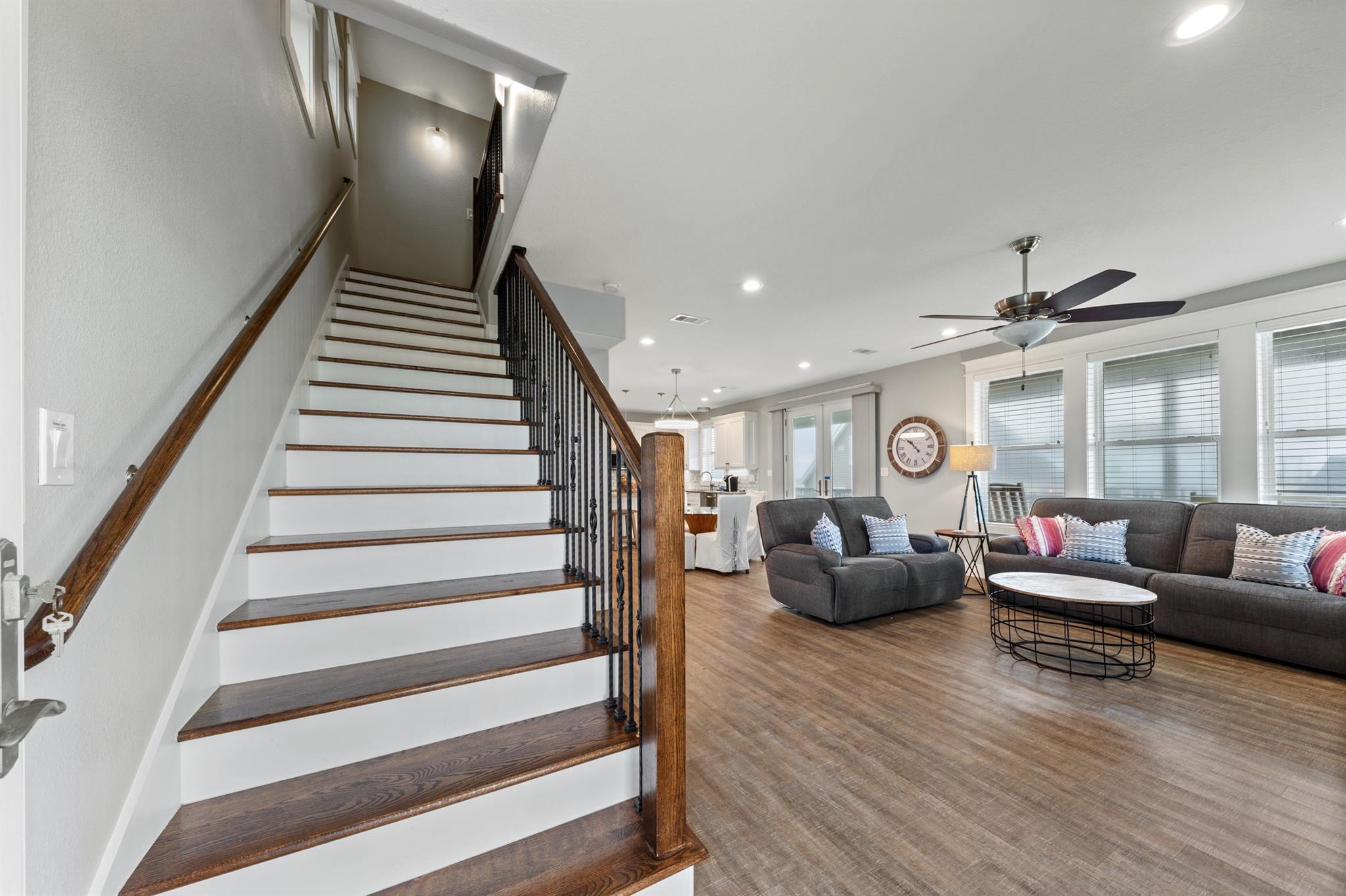 21325 Gulf Drive