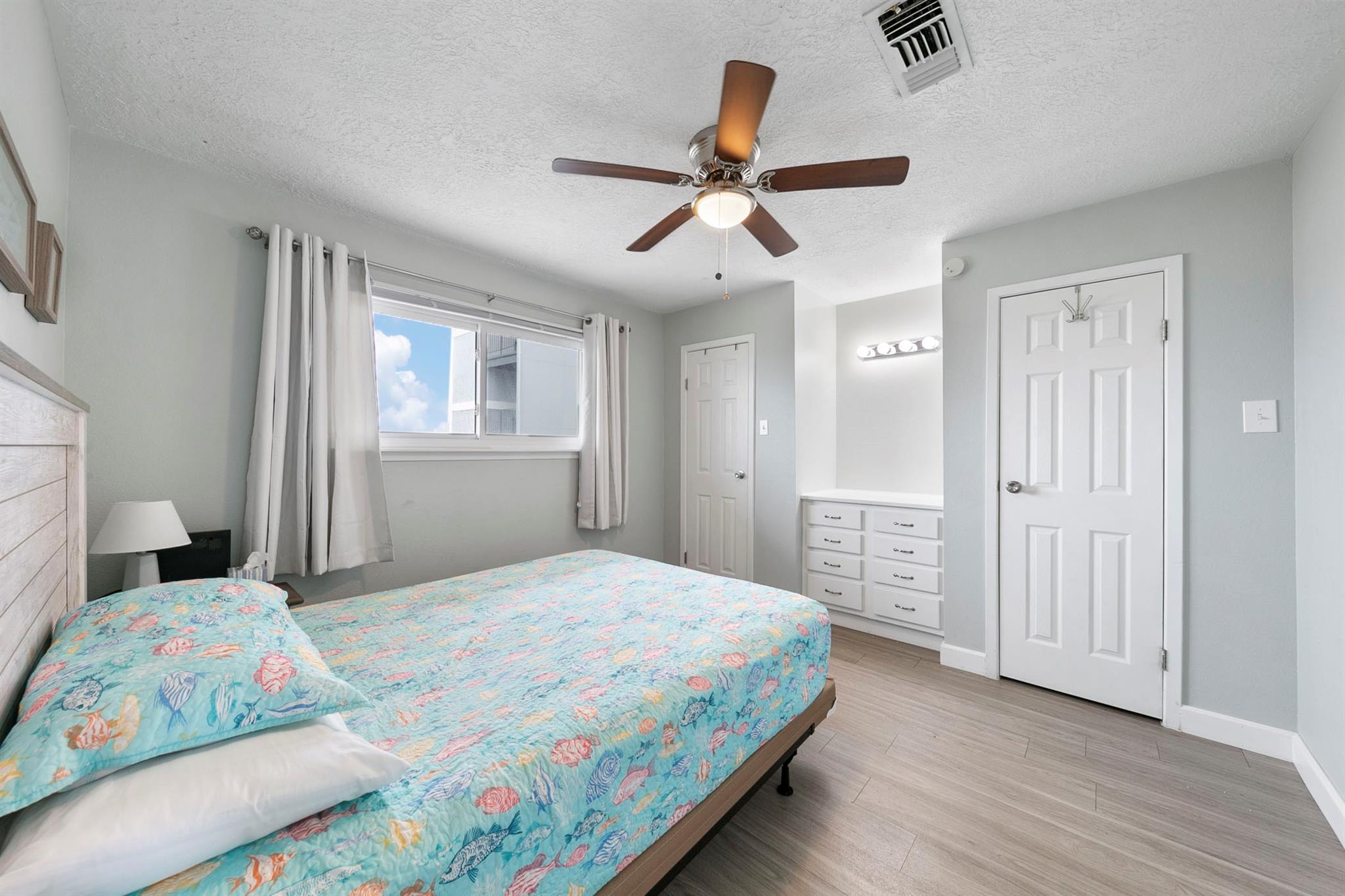 7600 Seawall Boulevard # 115