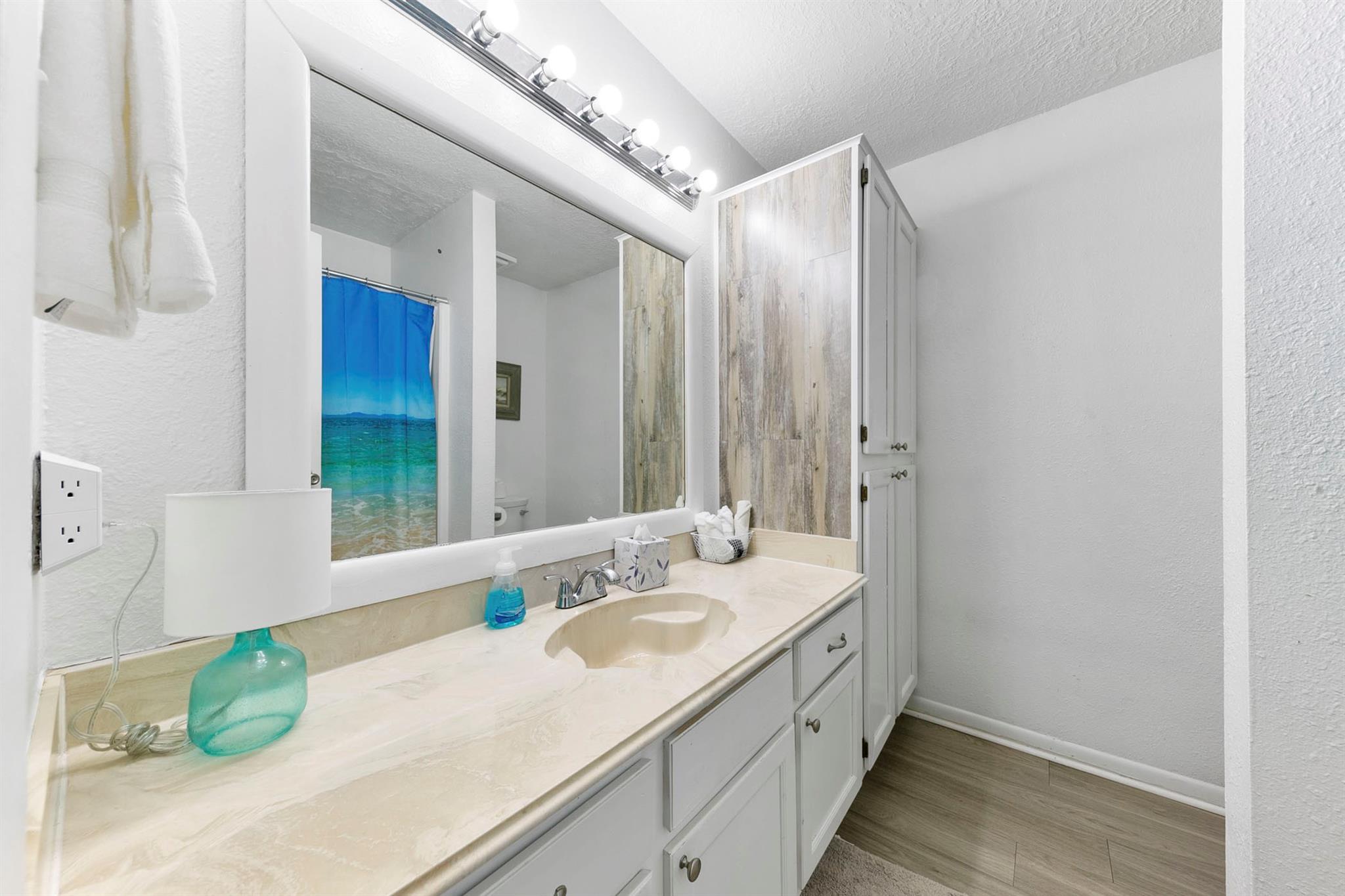 7600 Seawall Boulevard # 115