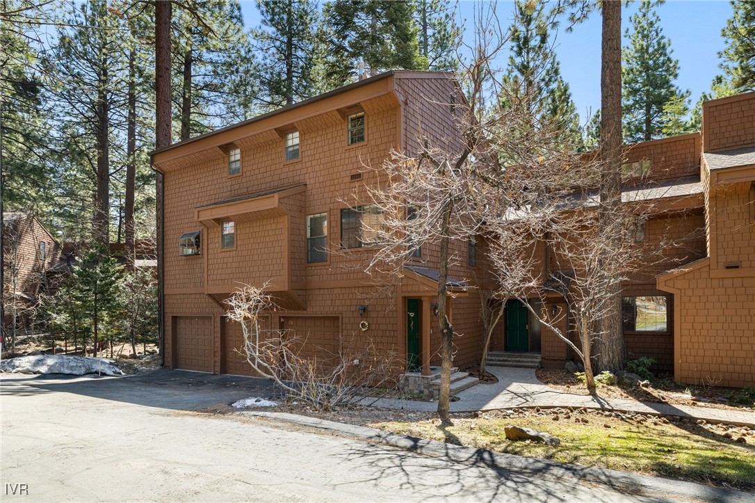 875 Southwood Boulevard 22