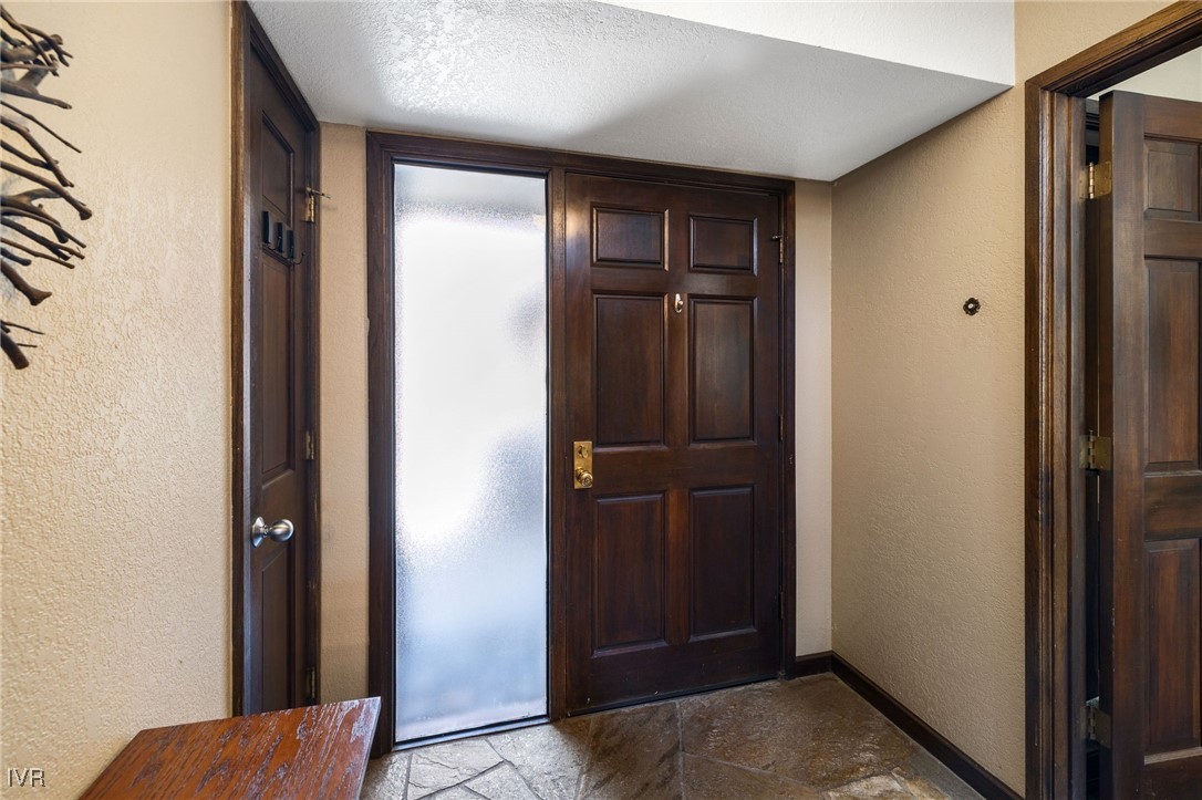 875 Southwood Boulevard 22