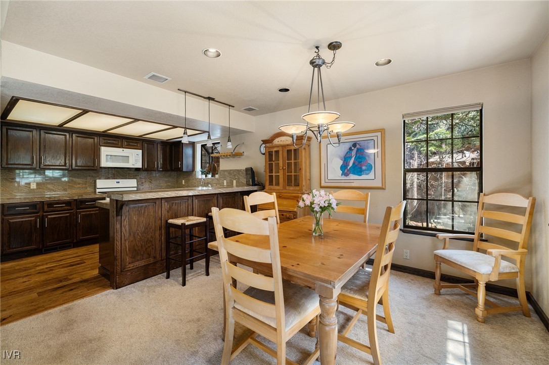 875 Southwood Boulevard 22