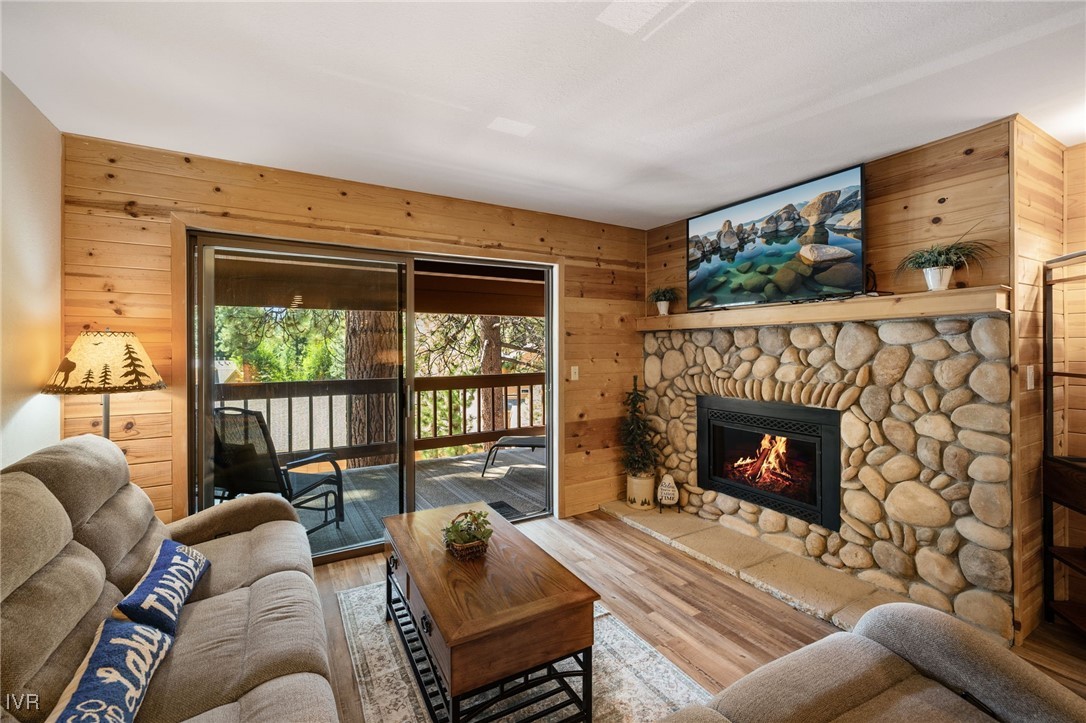 929 Southwood Boulevard 11