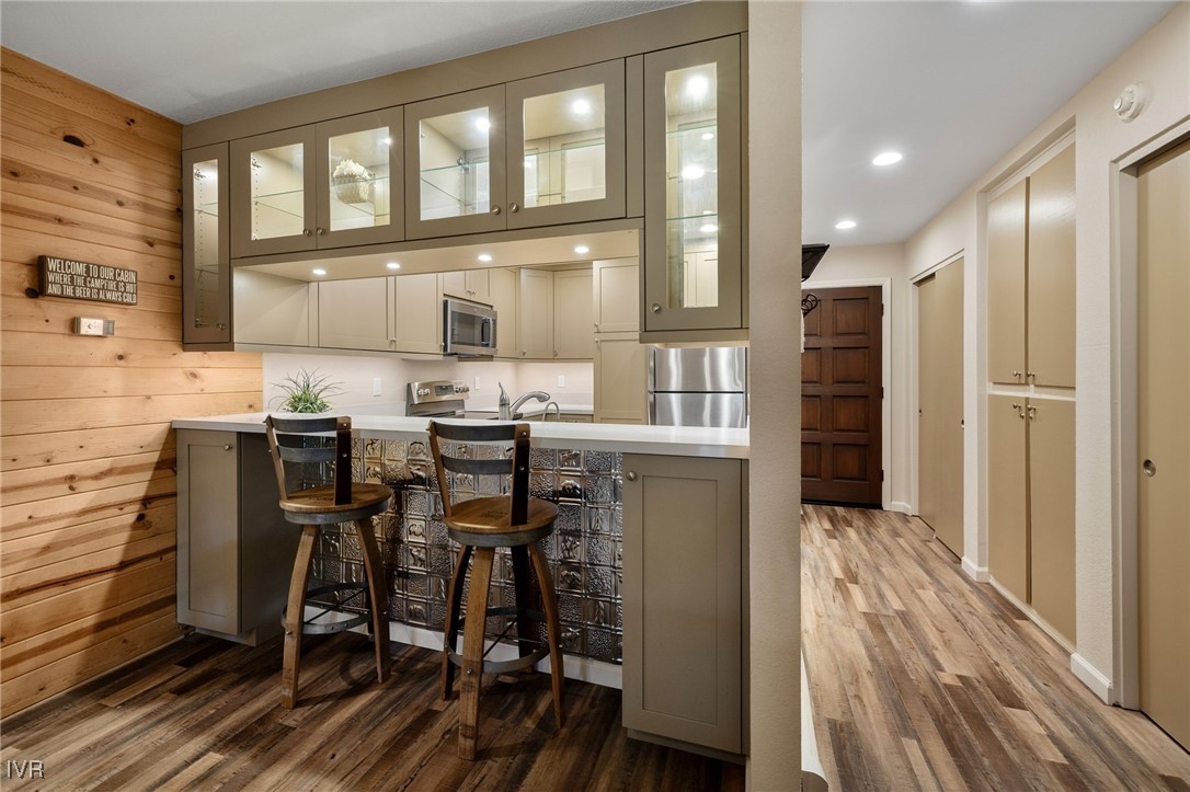 929 Southwood Boulevard 11