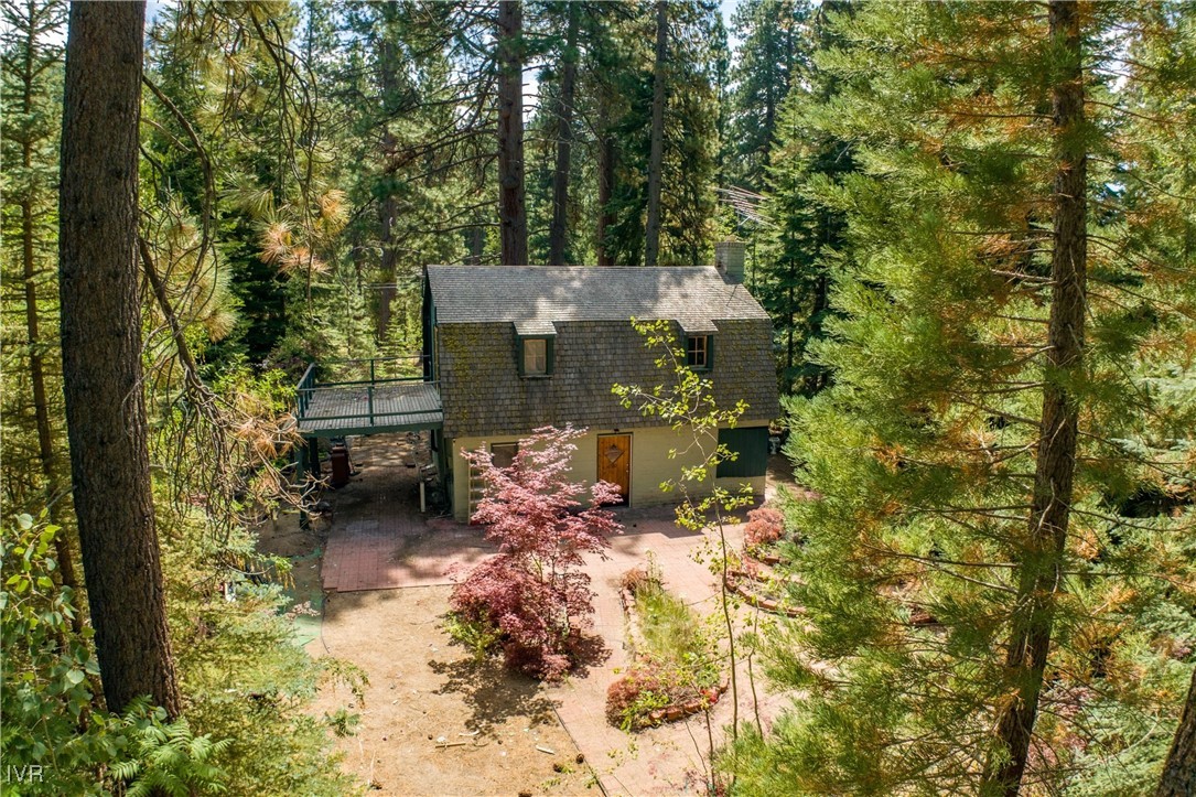 1580 PINE CONE Circle