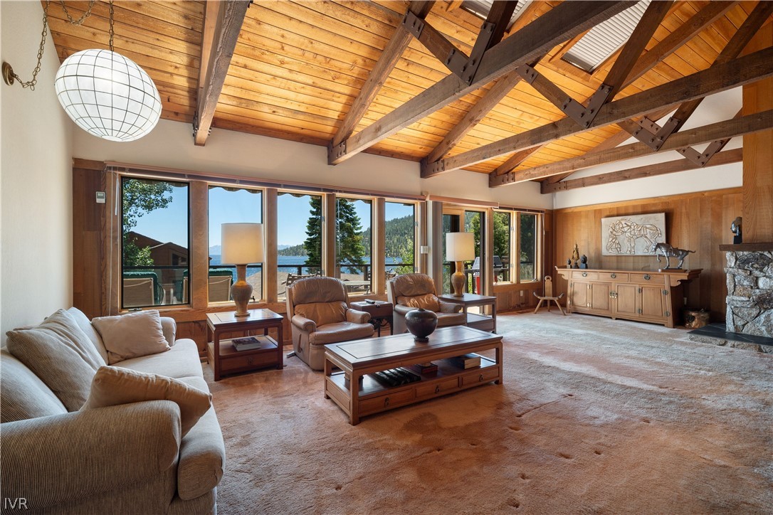 501 Lakeshore Boulevard 33