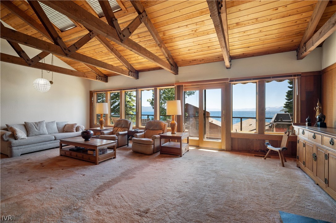 501 Lakeshore Boulevard 33