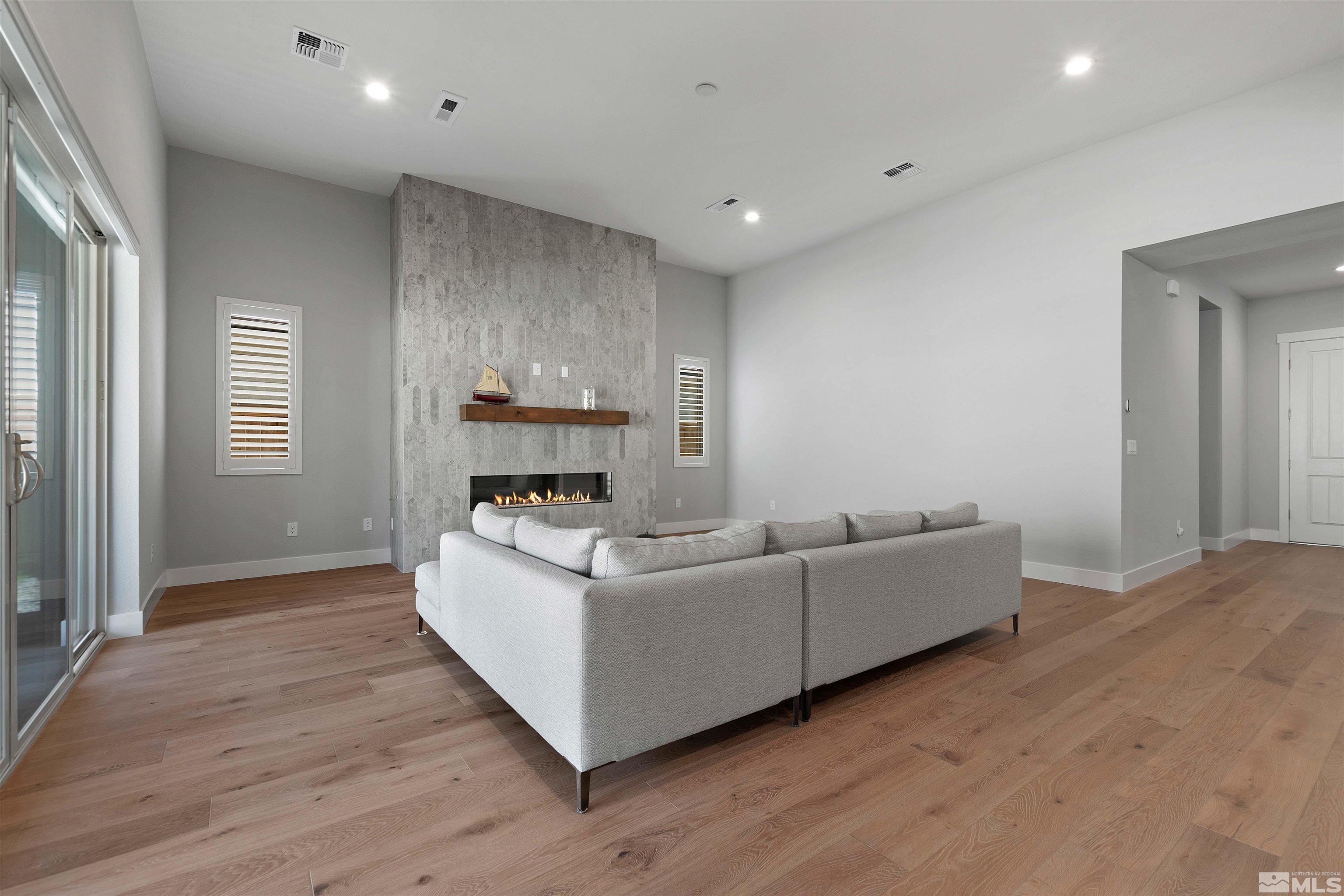 9191 Graycliff Lane