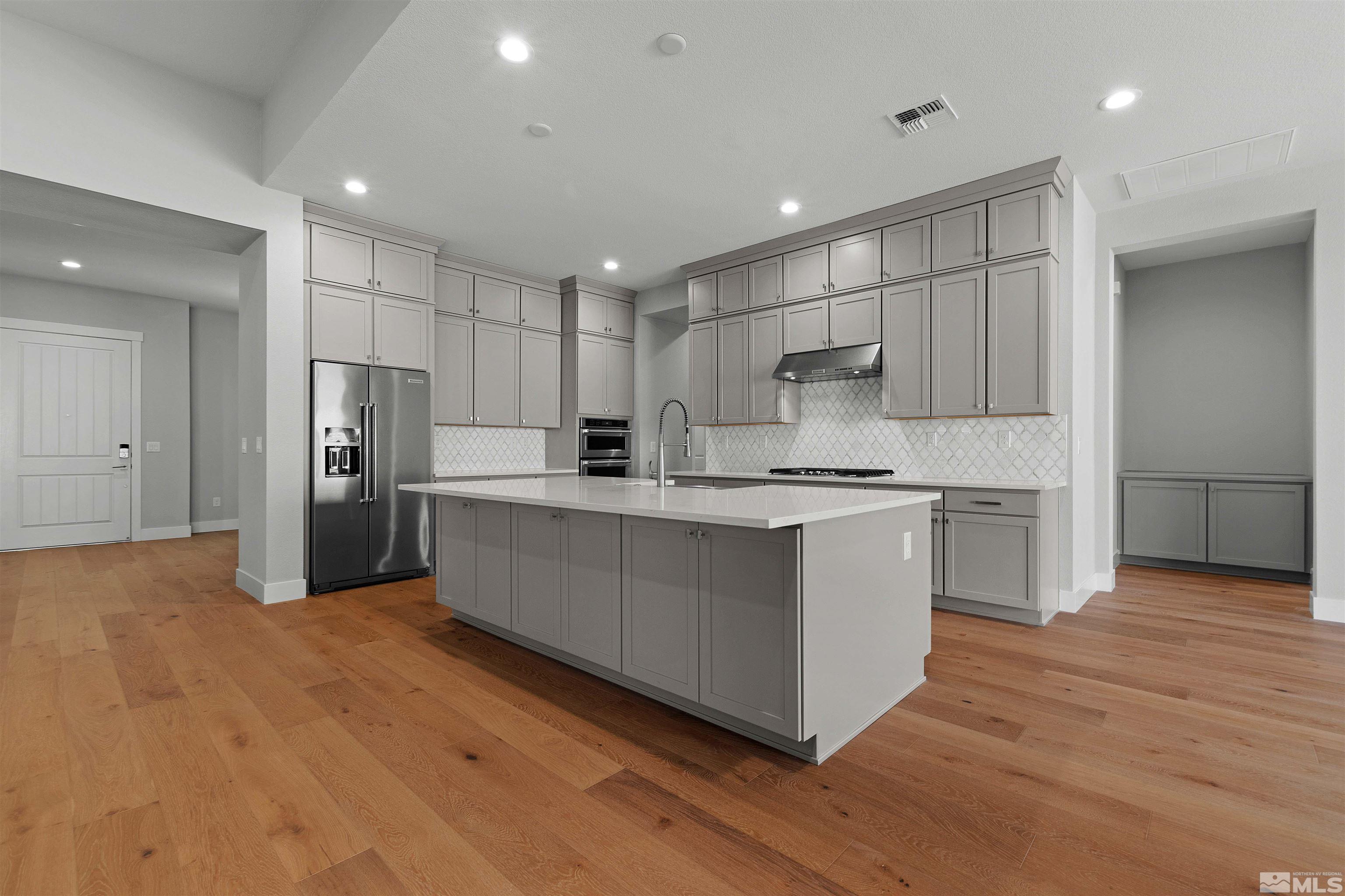 9191 Graycliff Lane