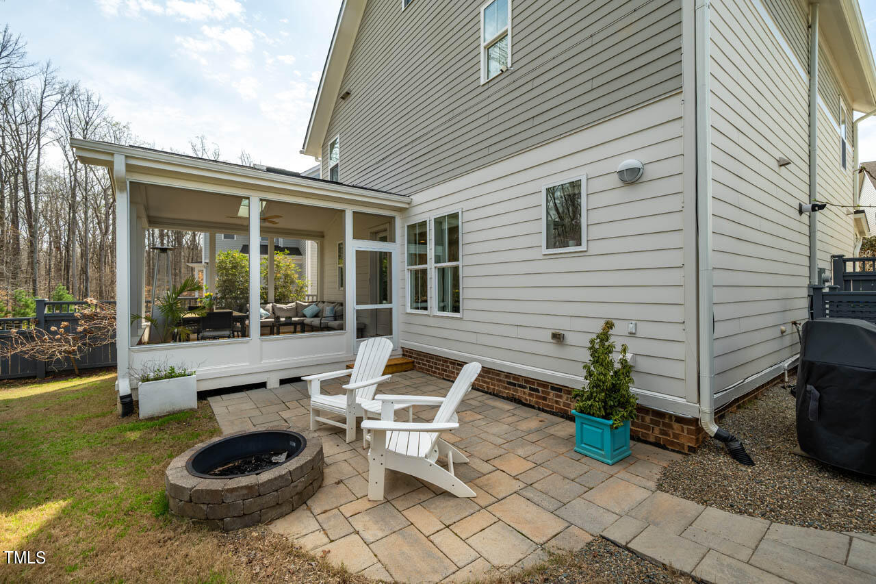119 Larkin Lane