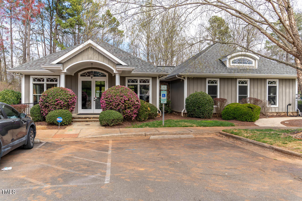 119 Larkin Lane