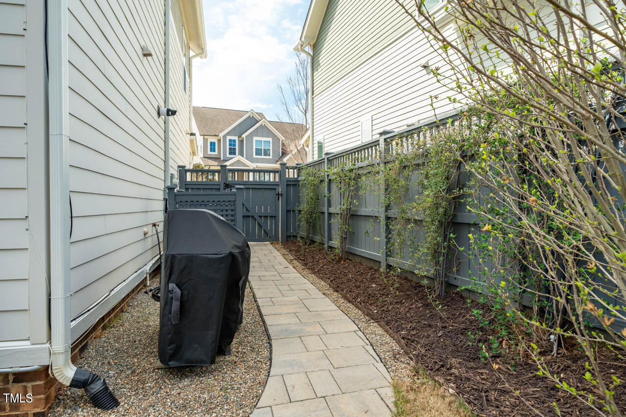 119 Larkin Lane